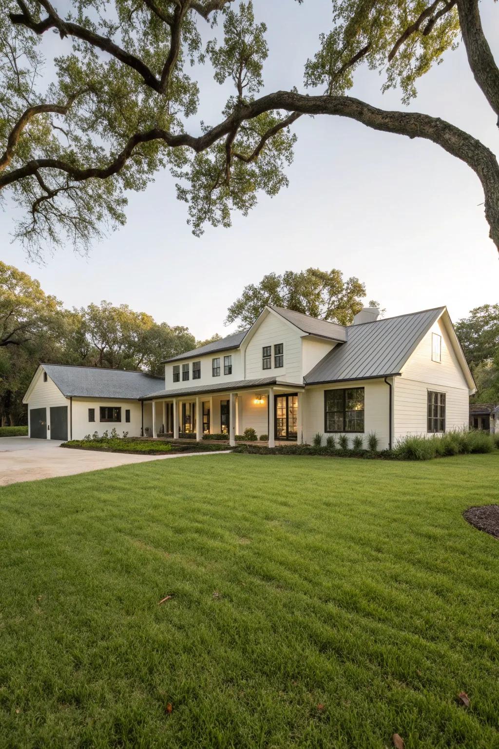 The beauty of horizontal layouts in ranch style homes.