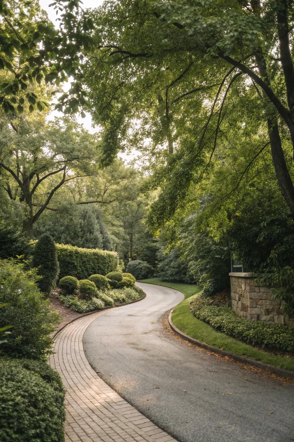 Integrated greenery creates a harmonious transition from driveway to landscape.