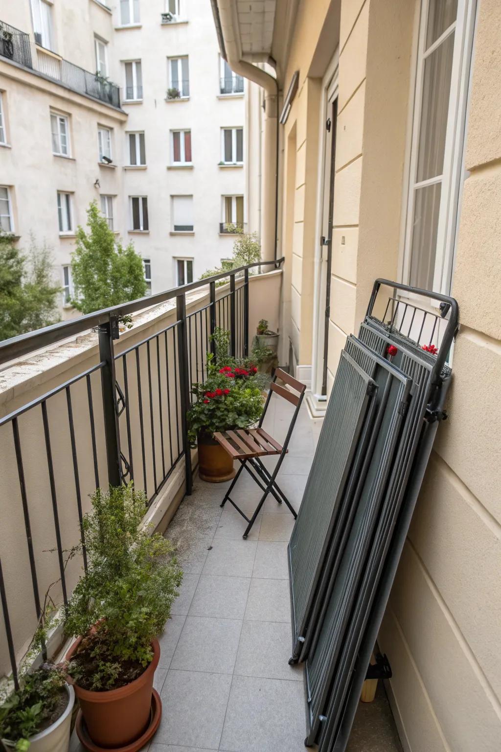 Collapsible railings are ideal for compact spaces.