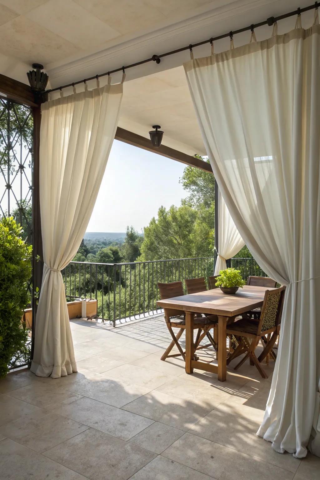 Rail curtains add elegance and versatility.