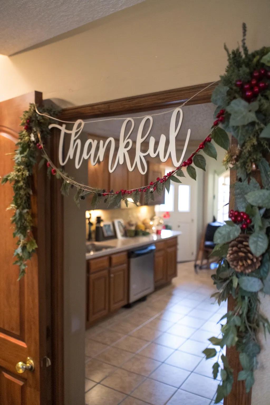 A 'Thankful' garland brings warmth to the holiday spirit.