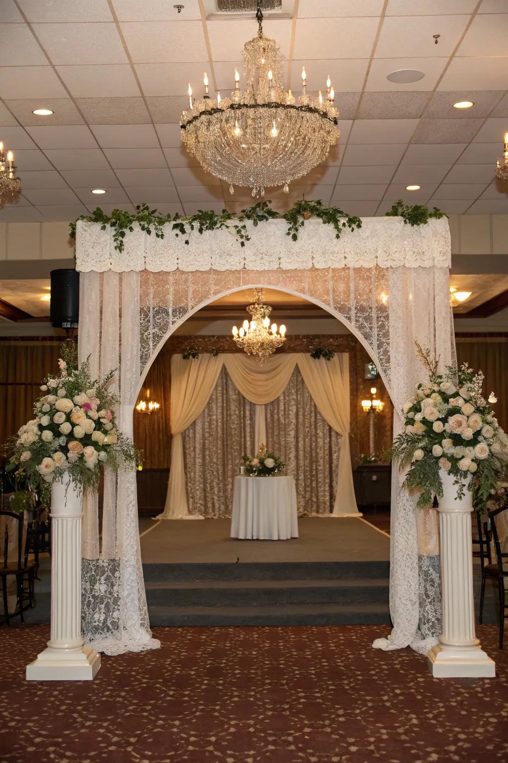 A vintage glamour arch brings sophistication and nostalgia to your event.