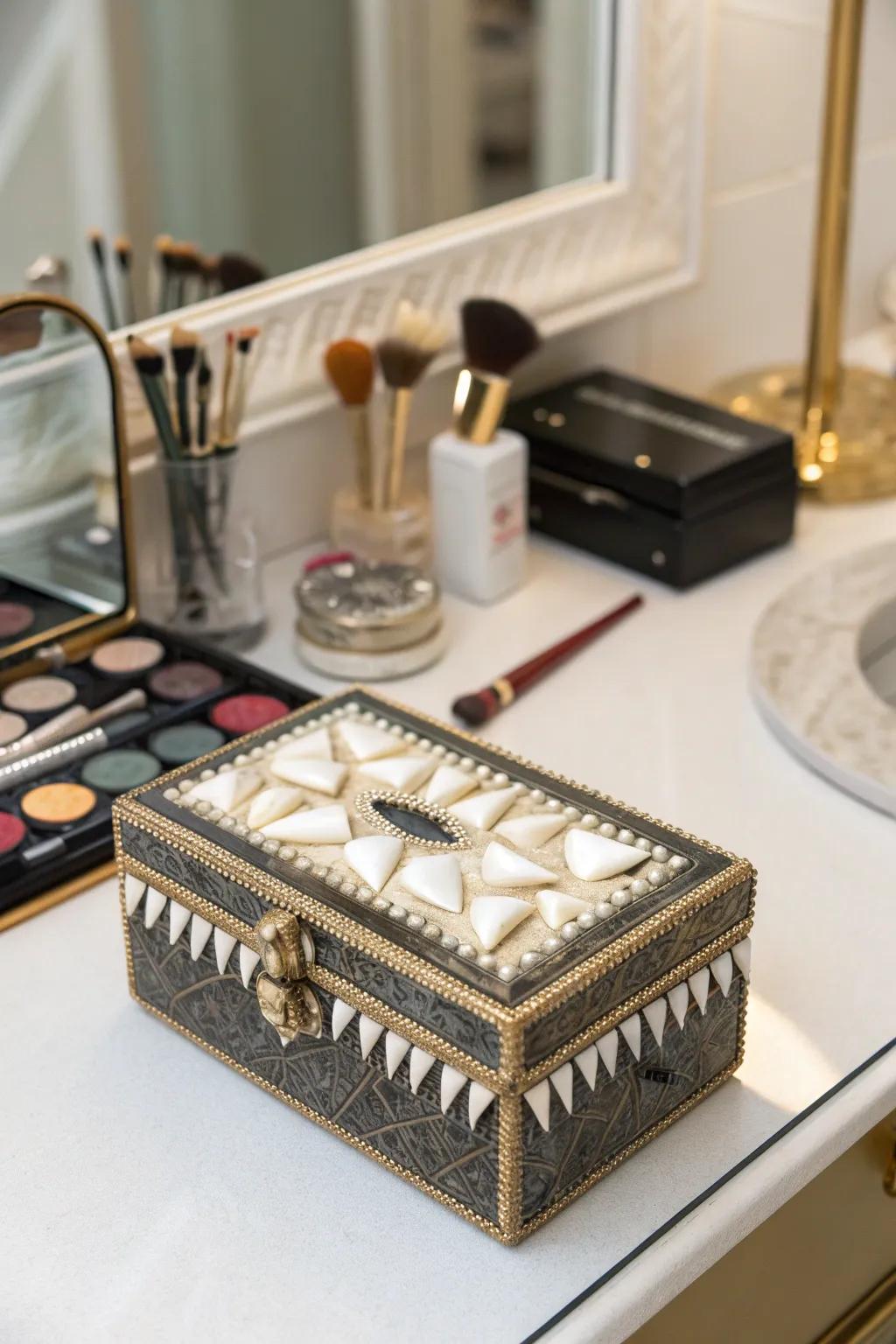 A jewelry box that treasures the beauty of the sea.