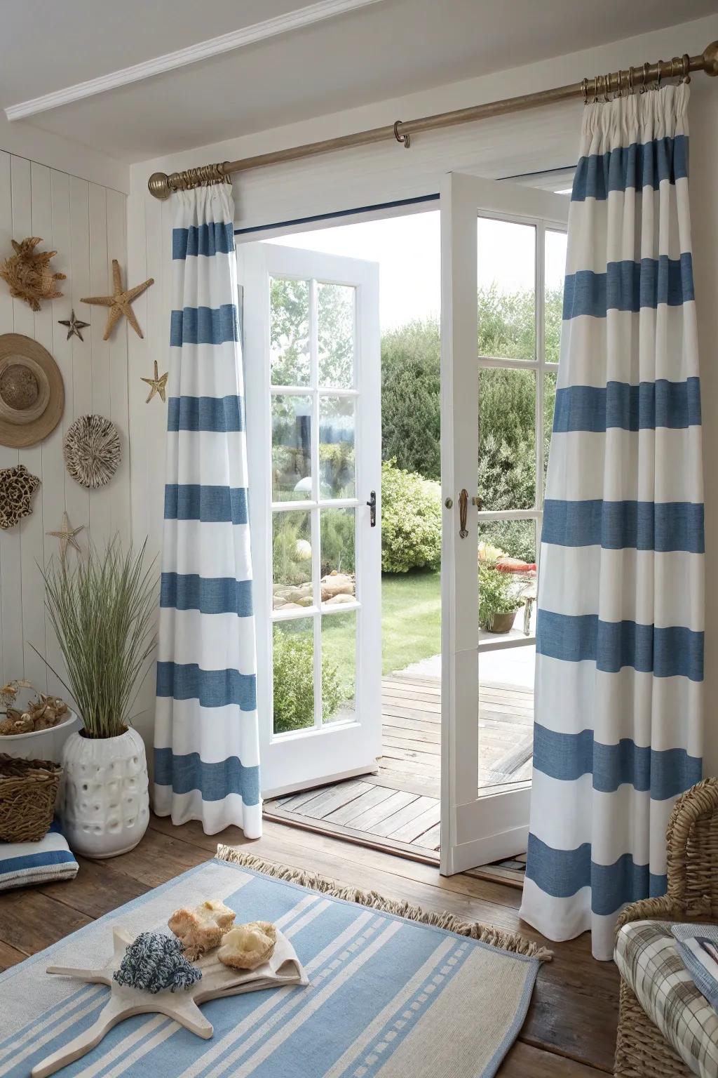 Nautical stripes evoke a beachy vibe.