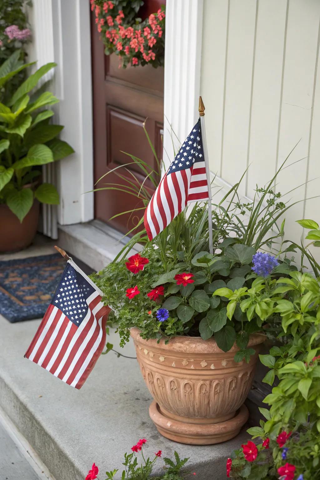 A unique pot that combines nature with patriotic decor.