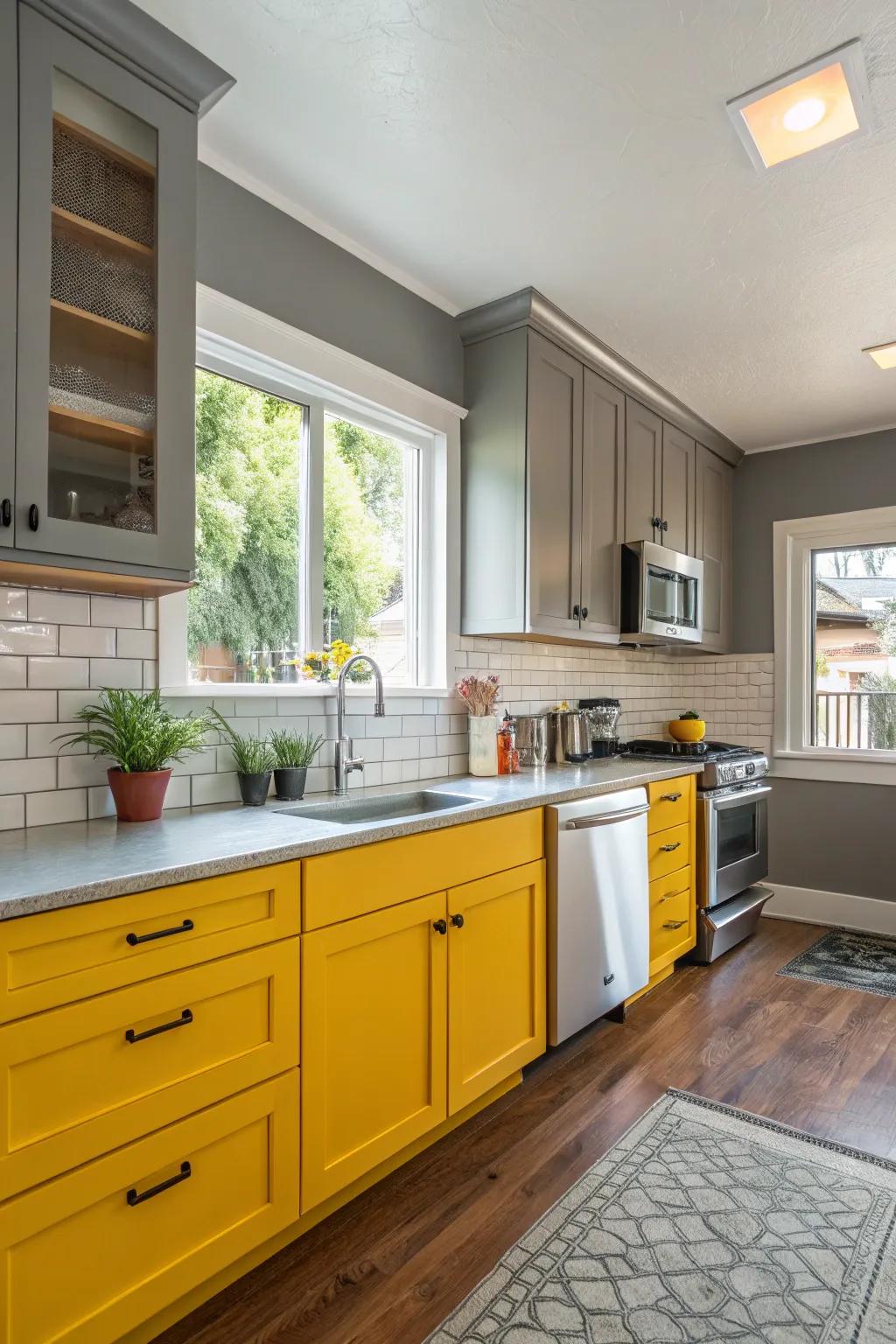 Sophisticated balance with yellow and gray tones.