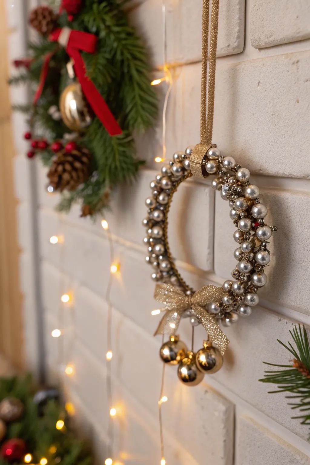 Glamorous metallic mini wreath adding sparkle and charm.