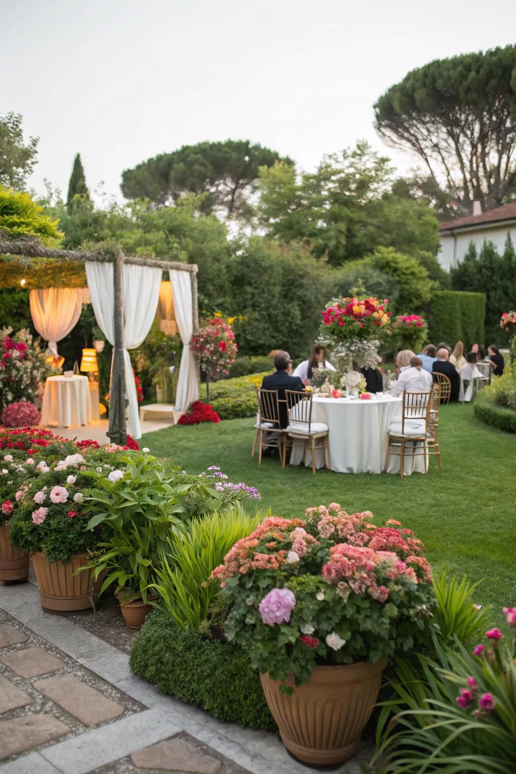 The garden party theme infuses the tranquility of nature into your open house.