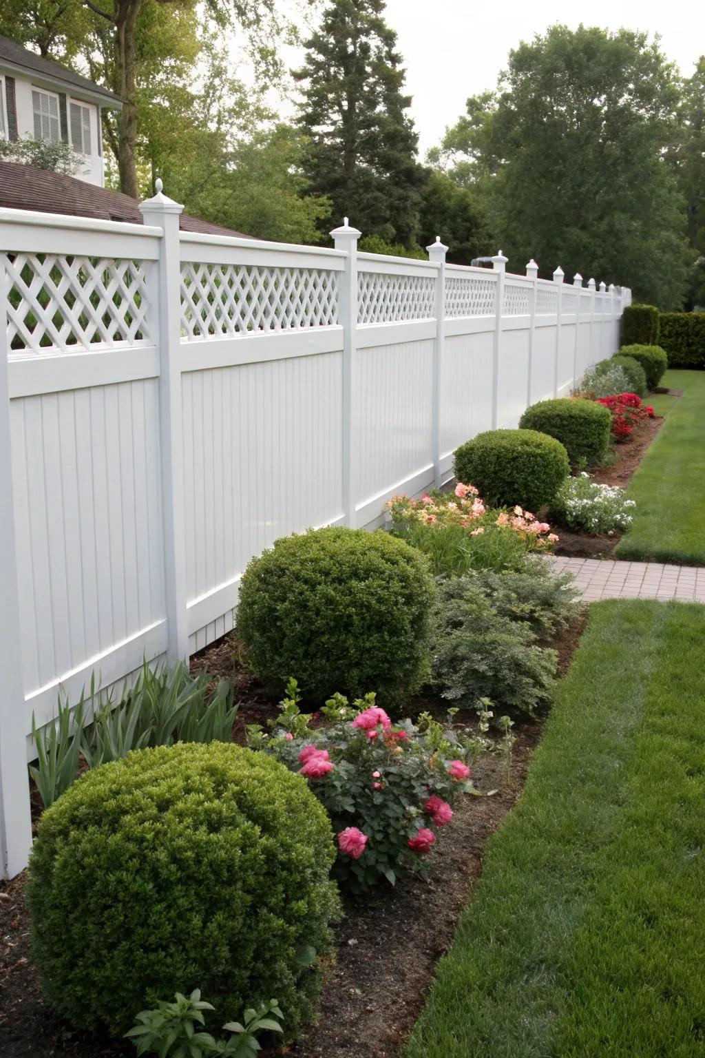 Plastic netting merges classic style with up-to-date convenience.