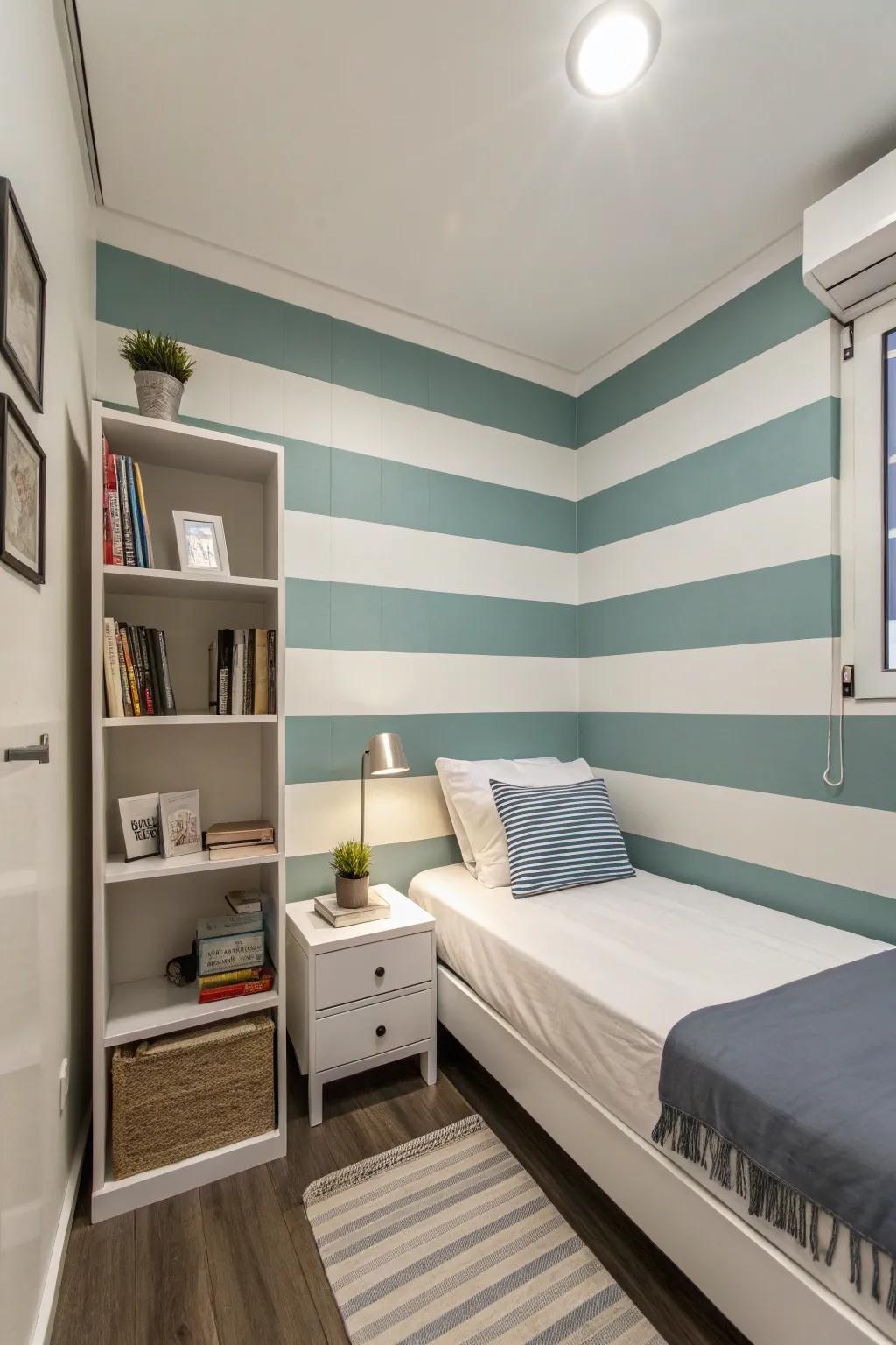 Horizontal stripes can visually expand the width of a small bedroom.