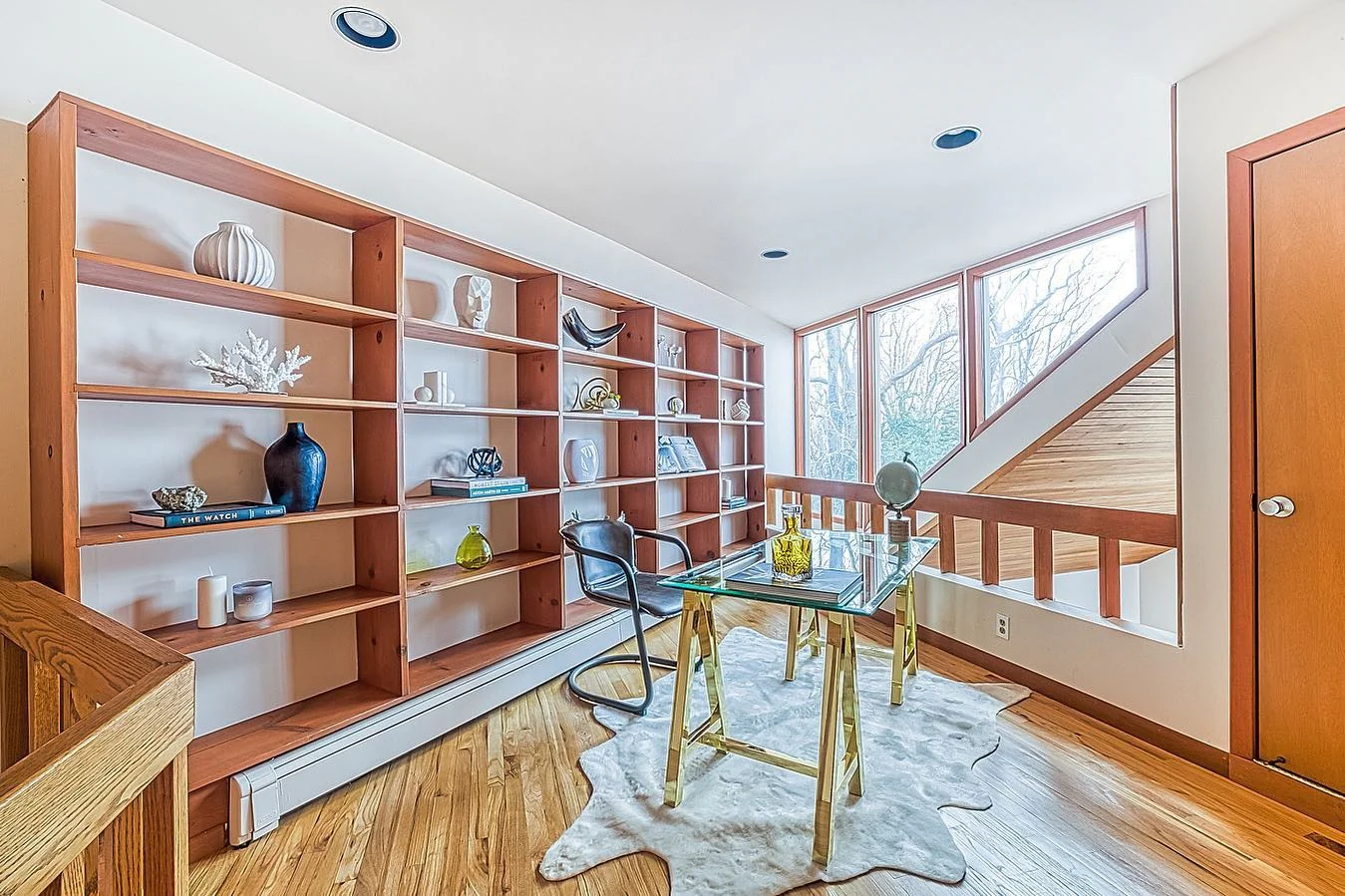 9. Open Railing Loft Office with Gallery Shelving (Loft Office Ideas)