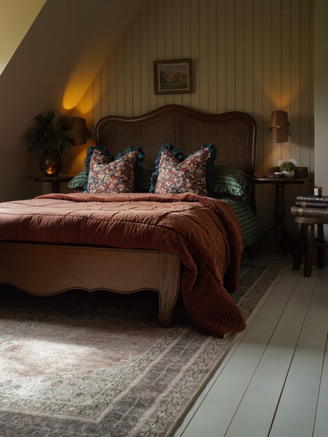 15. Moody Teal & Rust Vintage Cottage Bedroom (Cottage Bedroom Ideas)