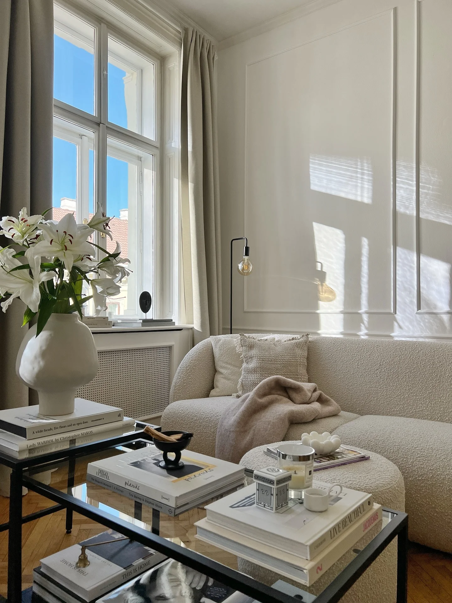 4. Soft White Molding for Light-Filled Living Rooms (Empty Wall Ideas for Living Room)