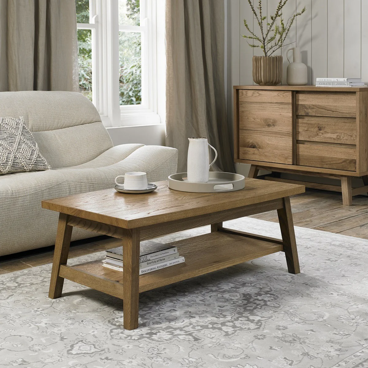 9. Natural Oak Simplicity in Linen and Pale Wood (Rustic Living Room Furniture Ideas)