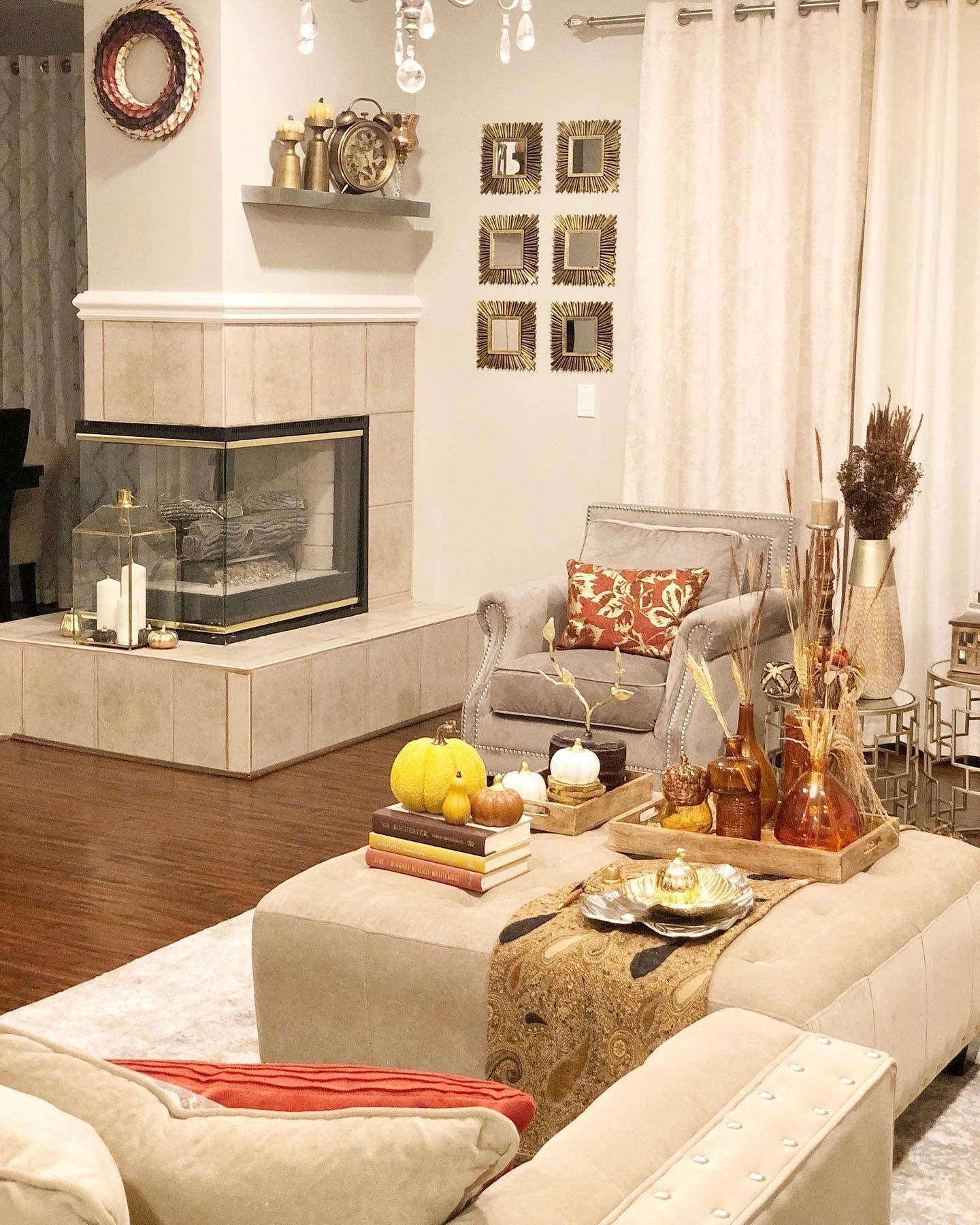 3. Warm Metallic Fall Layers in Beige and Brass (Fall Living Room Decorating Ideas)