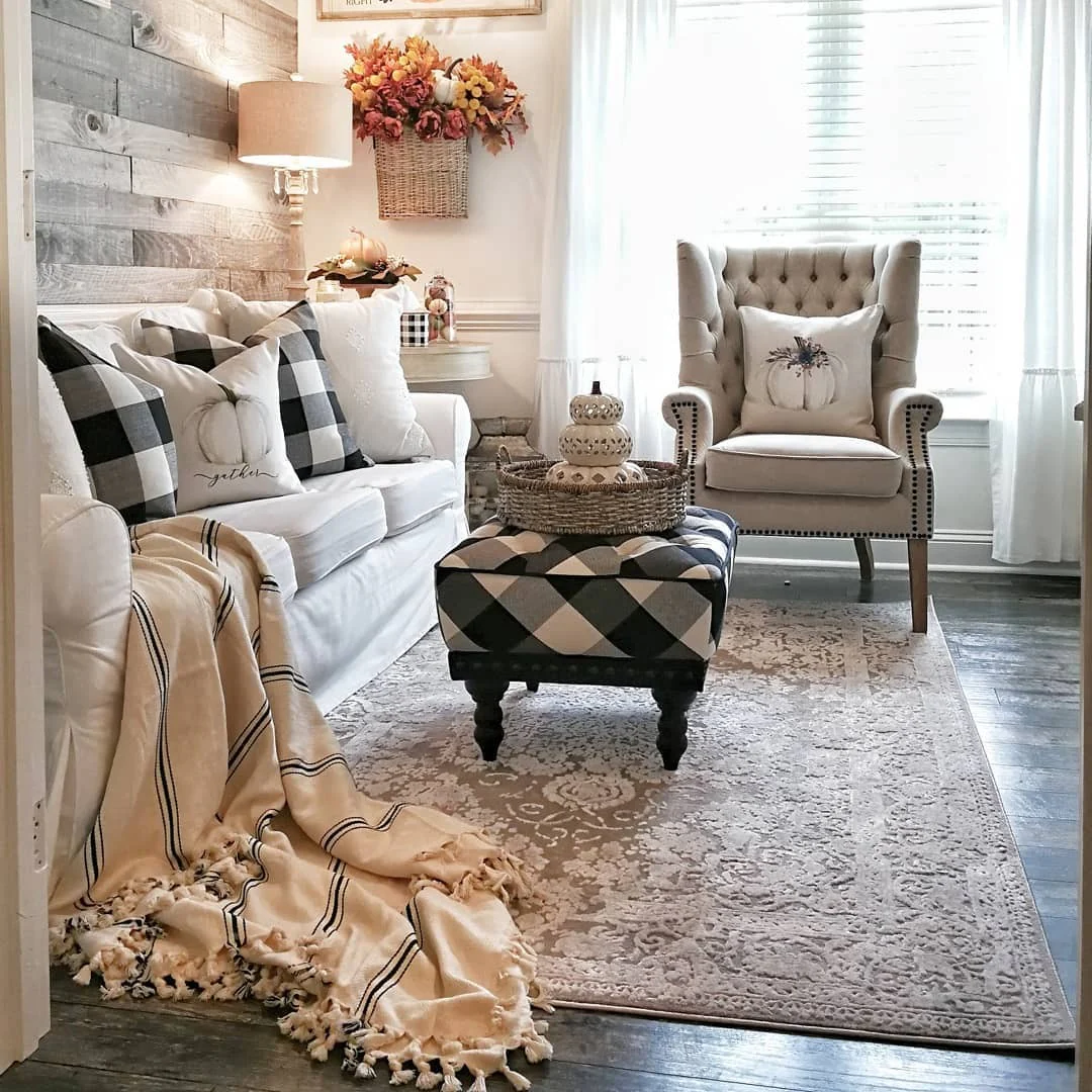 10. Cozy Cottage Fall Retreat in Ivory and Charcoal (Fall Living Room Decorating Ideas)