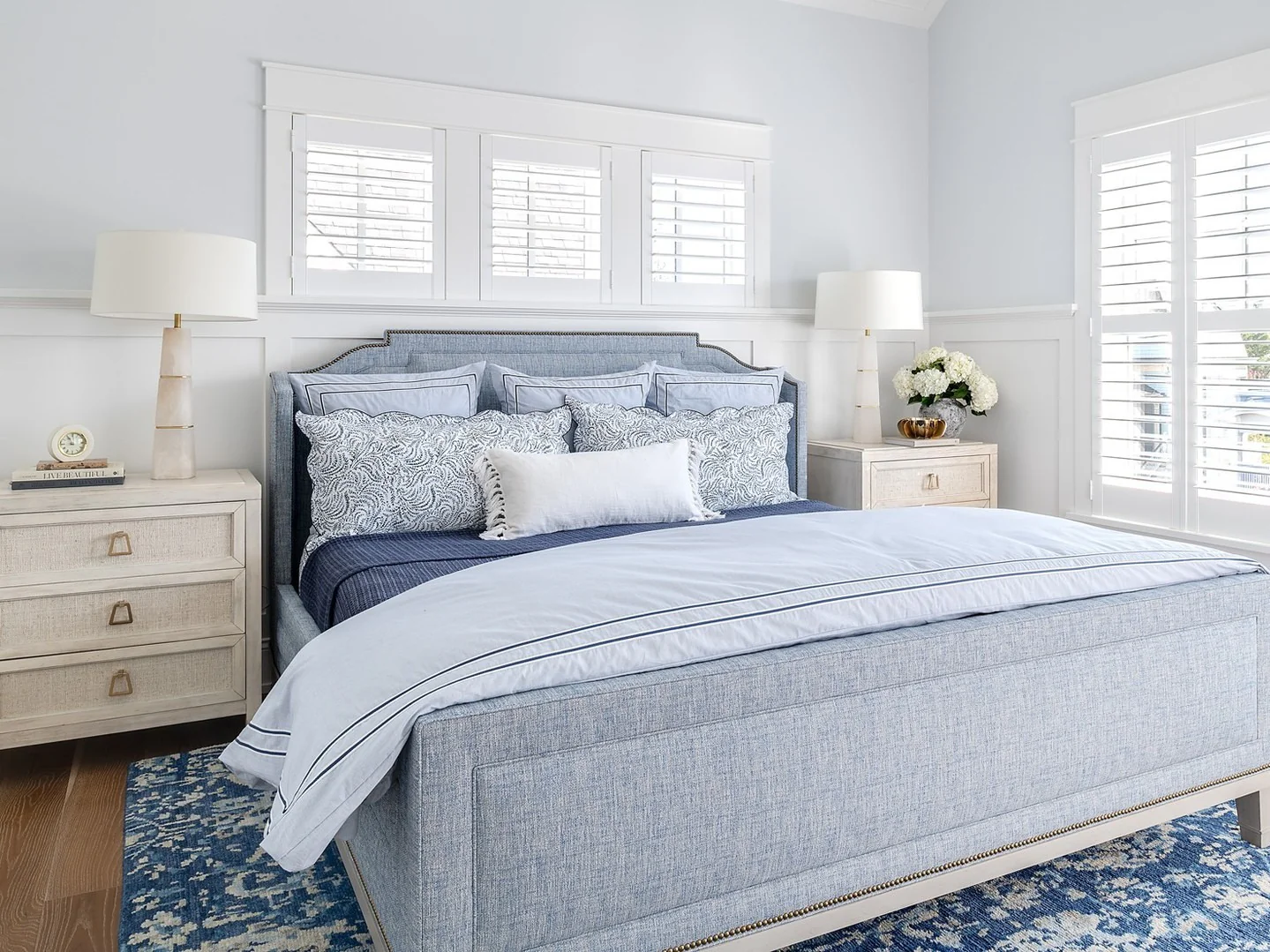 10. Elegant Beach Bedroom in Powder Blue and Cream (Beach Style Bedroom Ideas)