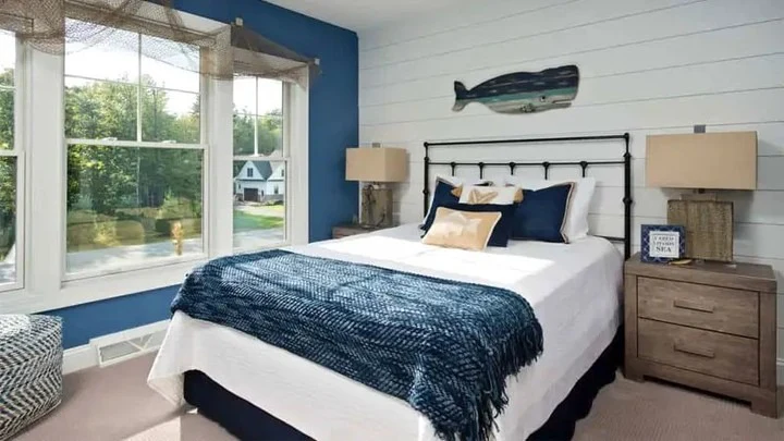 12. Nautical Simplicity in Navy and White (Beach Style Bedroom Ideas)