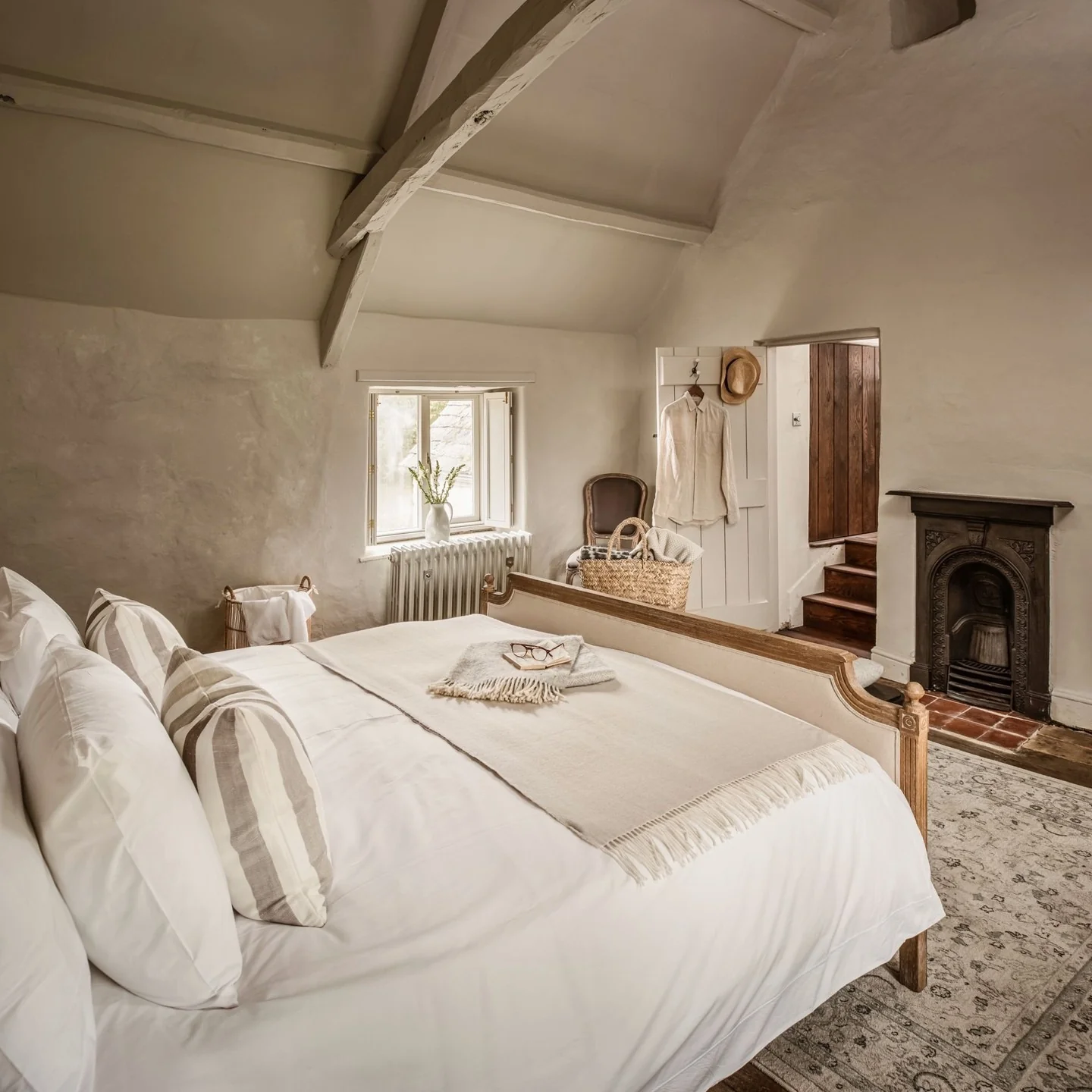 8. Cottagecore Country Bedroom with Warm Wood and Autumnal Accents (Country Style Bedroom Ideas)