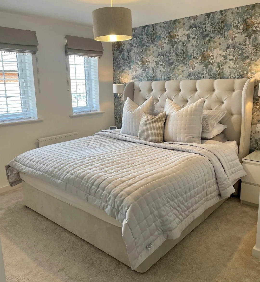 4. Textured Neutrals with Statement Wallpaper (Hotel Style Bedroom Ideas)