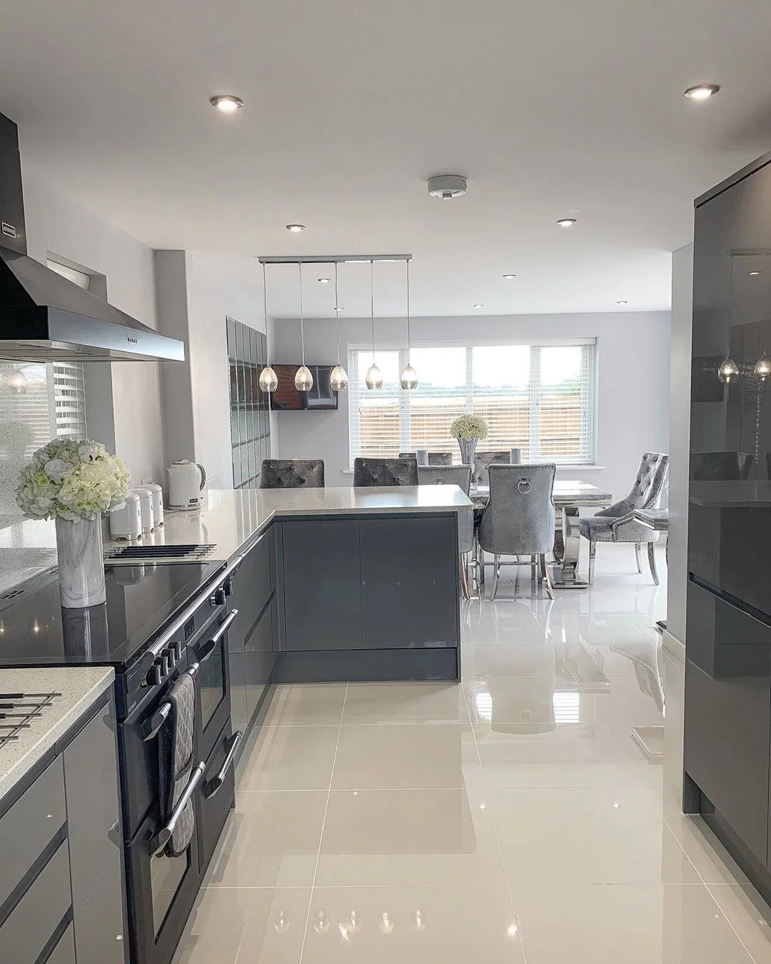 11. Gloss Grey Modern Kitchen with Polished White Floor Tiles (White Floor Kitchen Ideas)