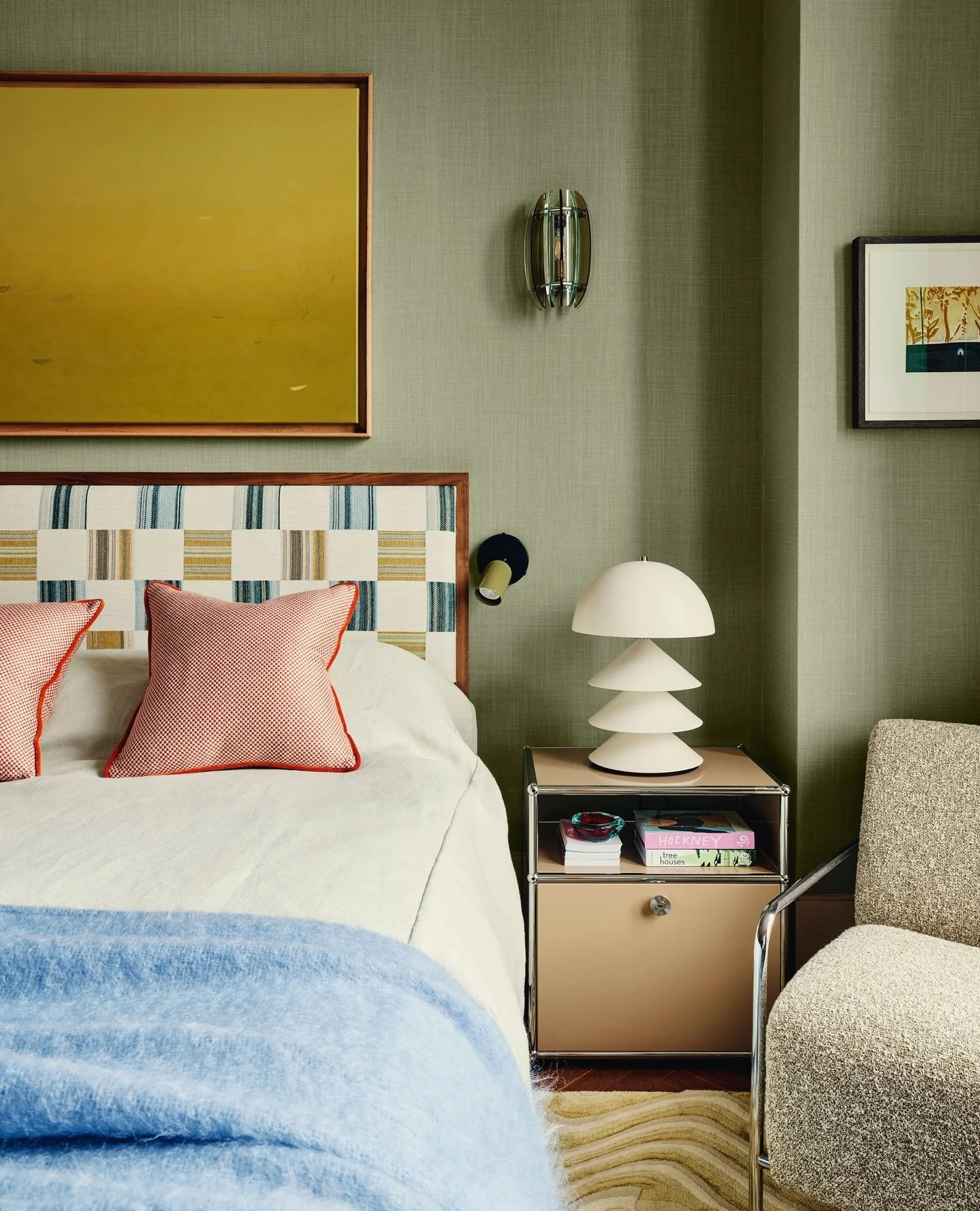 3. Olive Green Walls with Modern Gold Lighting (Green and Gold Bedroom Ideas)