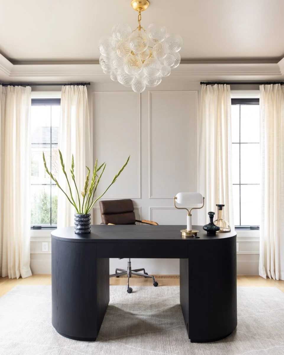 8. Bright Neutral Office with Curved Desk and Soft Drapery (Elegant Office Ideas)