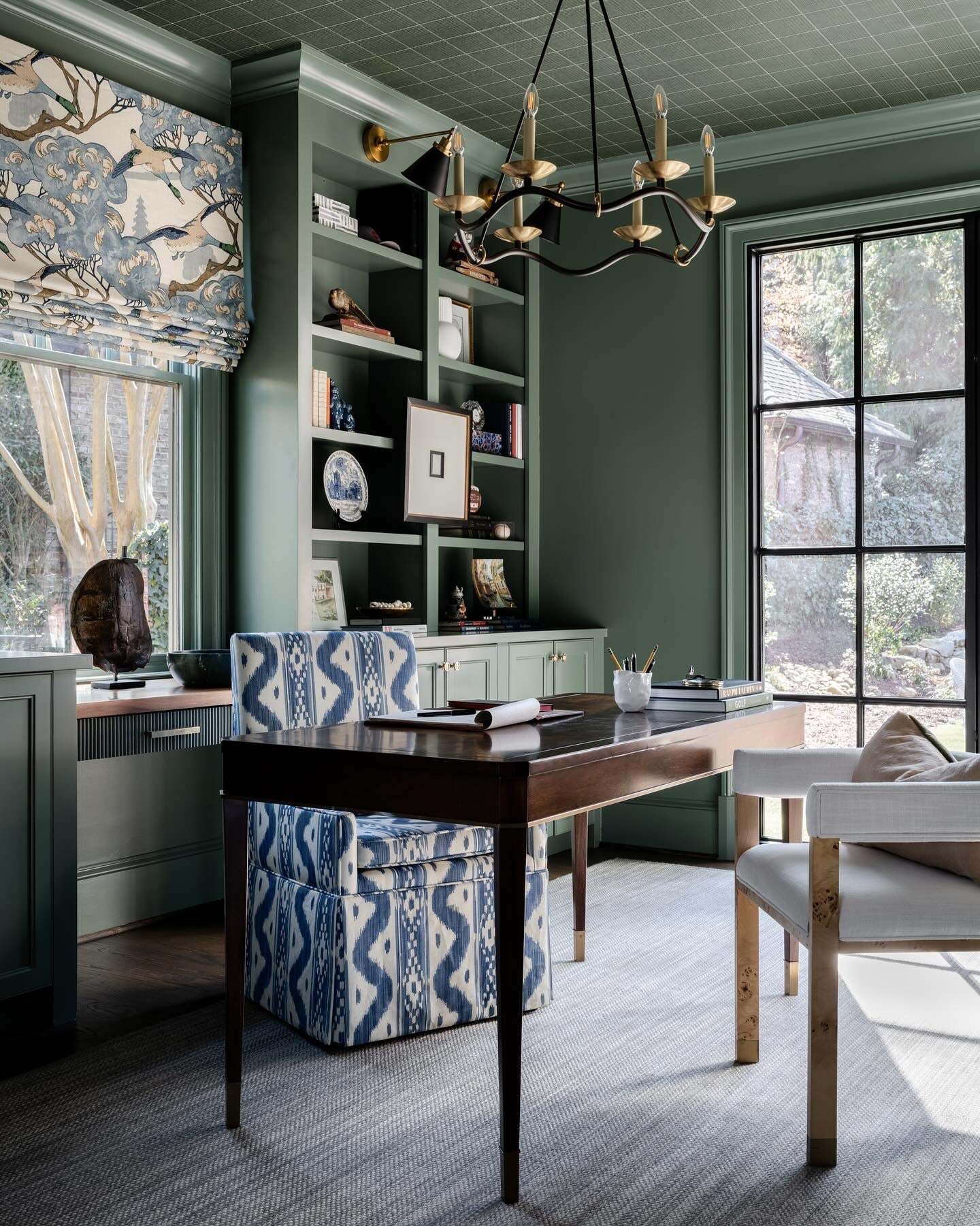 4. Classic Green Home Office with Patterned Textiles (Elegant Office Ideas)