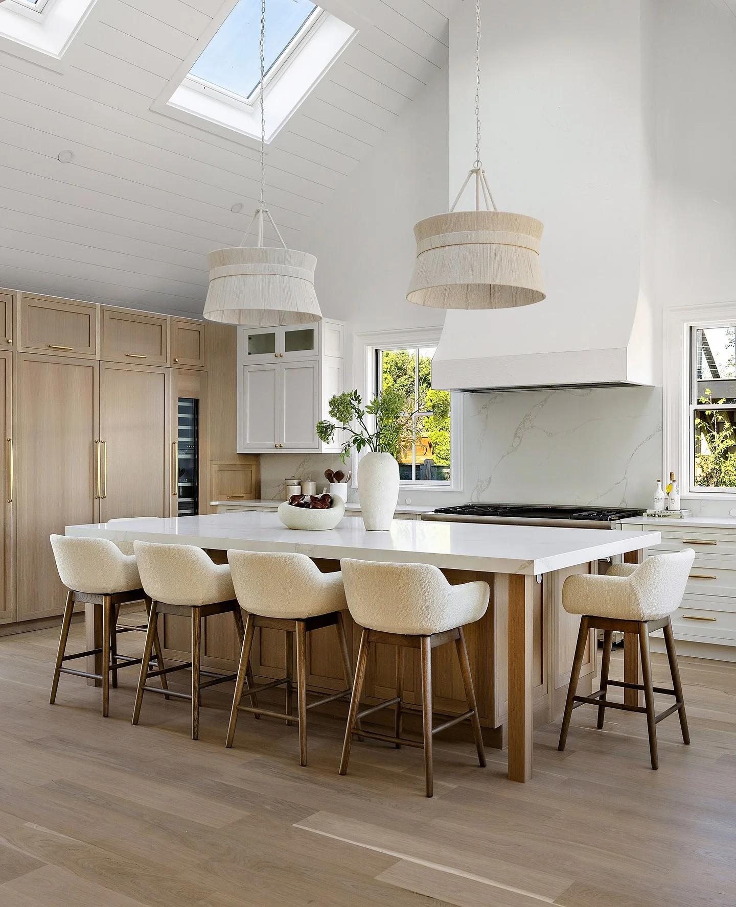 16. Modern Coastal Kitchen in Warm Wood and Cream (Beachy Kitchen Ideas)