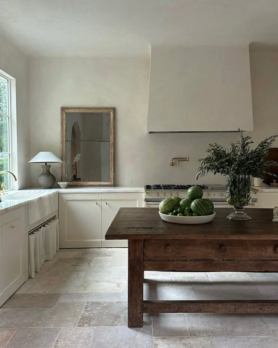 6. Natural Grey Stone Floors with Rustic Elements (Grey Floor Kitchen Ideas)