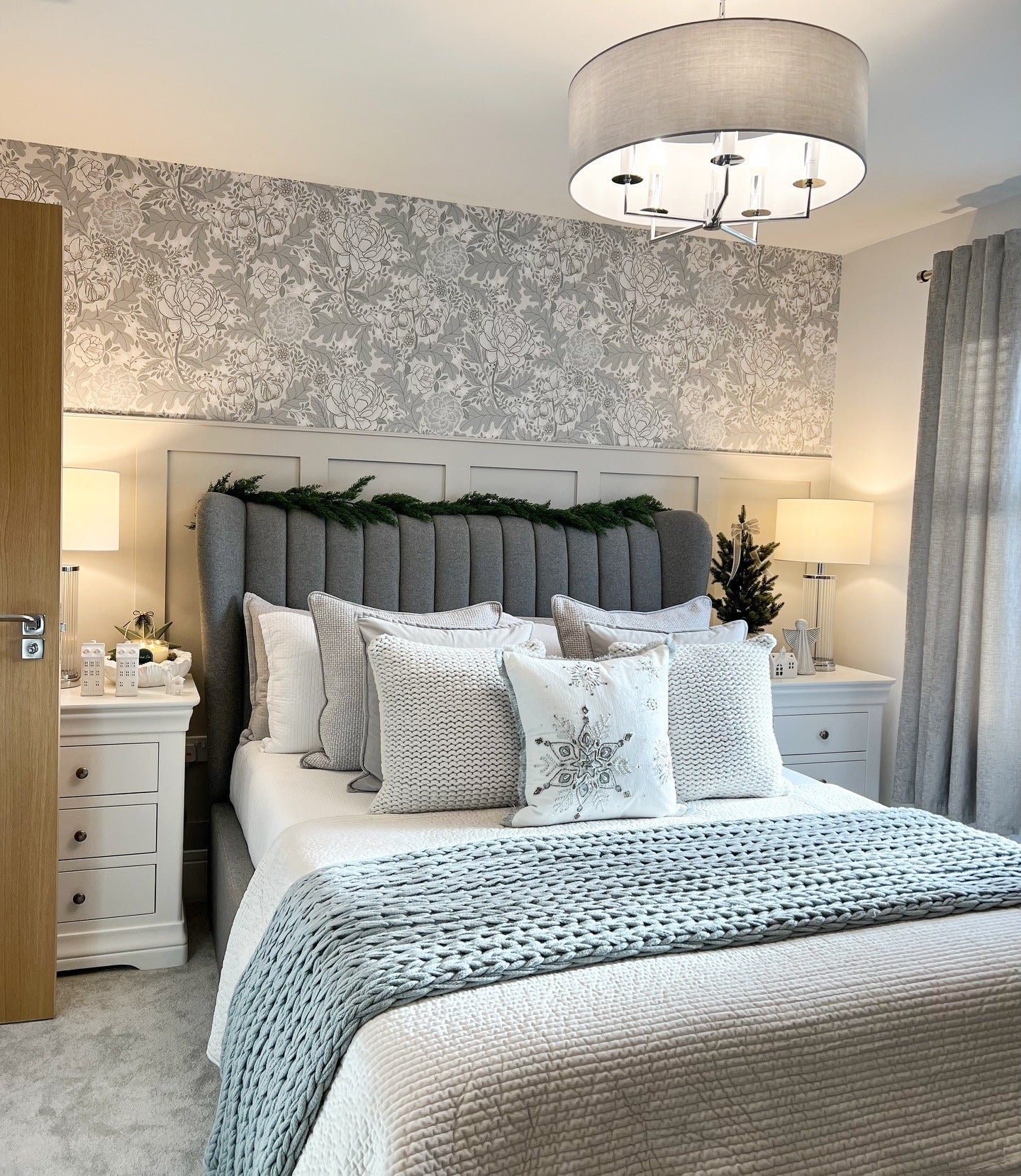 12. Elegant Gray Bedroom with Classic Wallpaper Detail (Adult Bedroom Ideas)