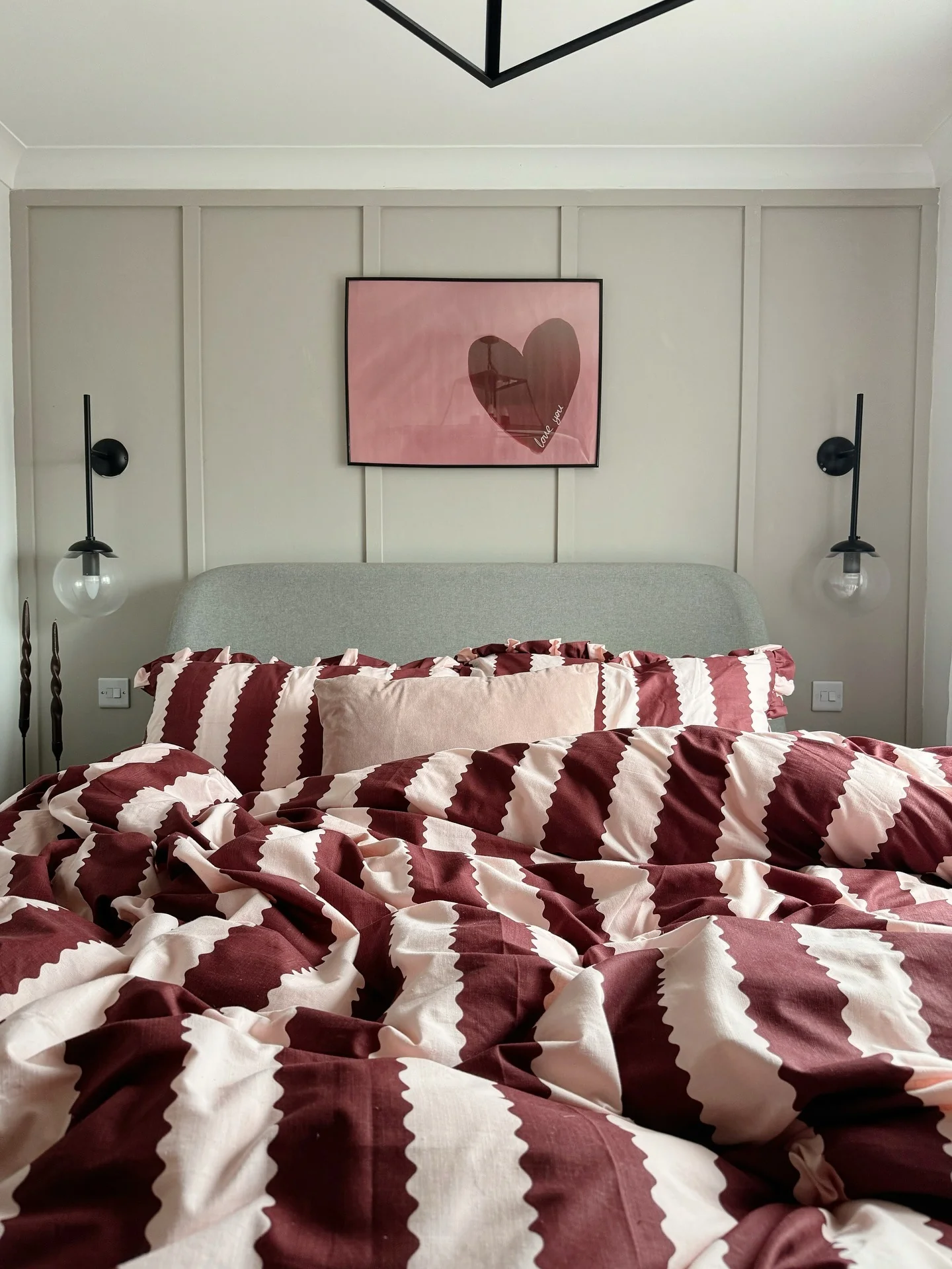 16. Modern Neutral Bedroom with Blush Accents (Adult Bedroom Ideas)