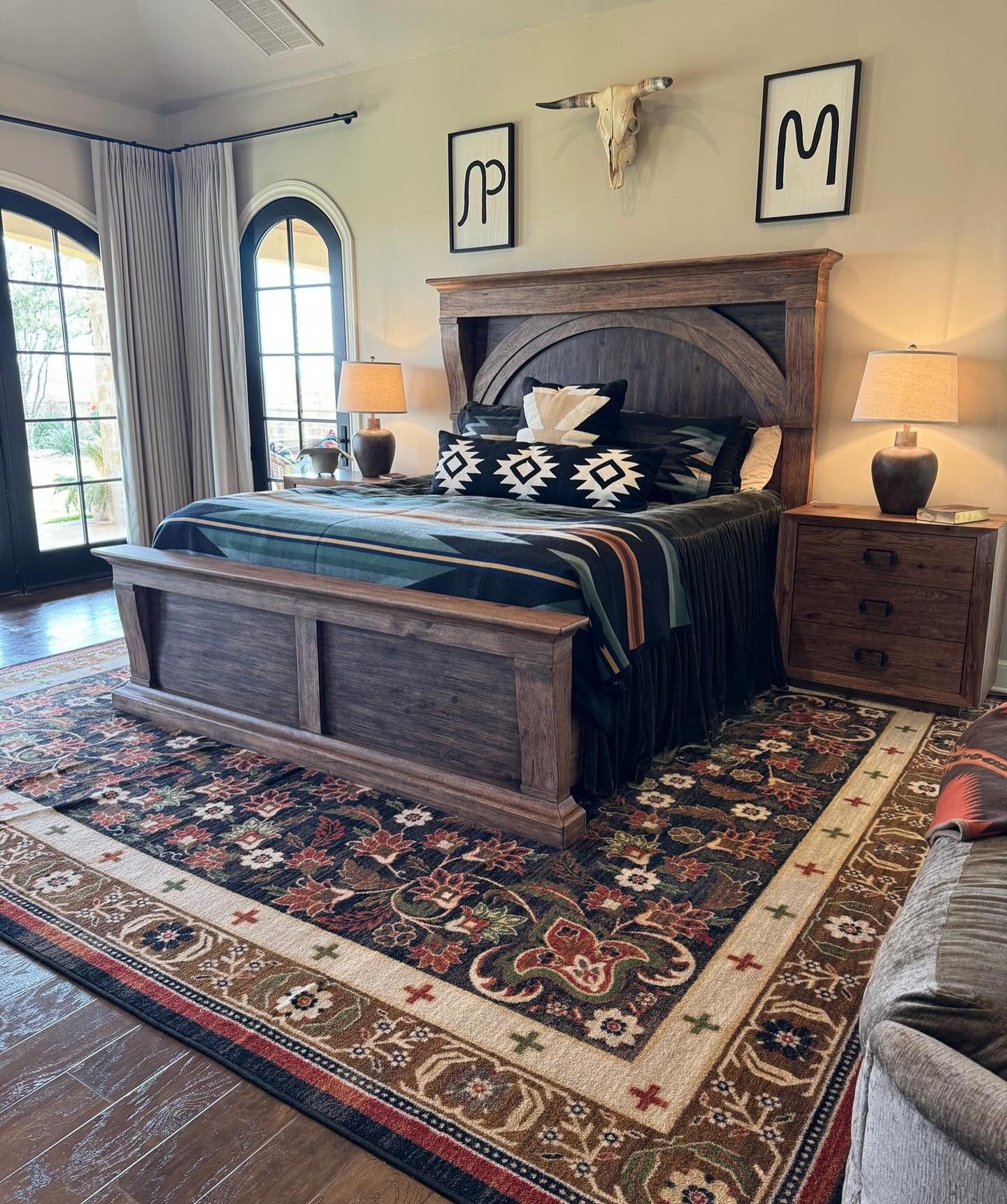 8. Classic Southwestern Cowgirl Bedroom in Teal and Espresso (Cowgirl Bedroom Ideas)