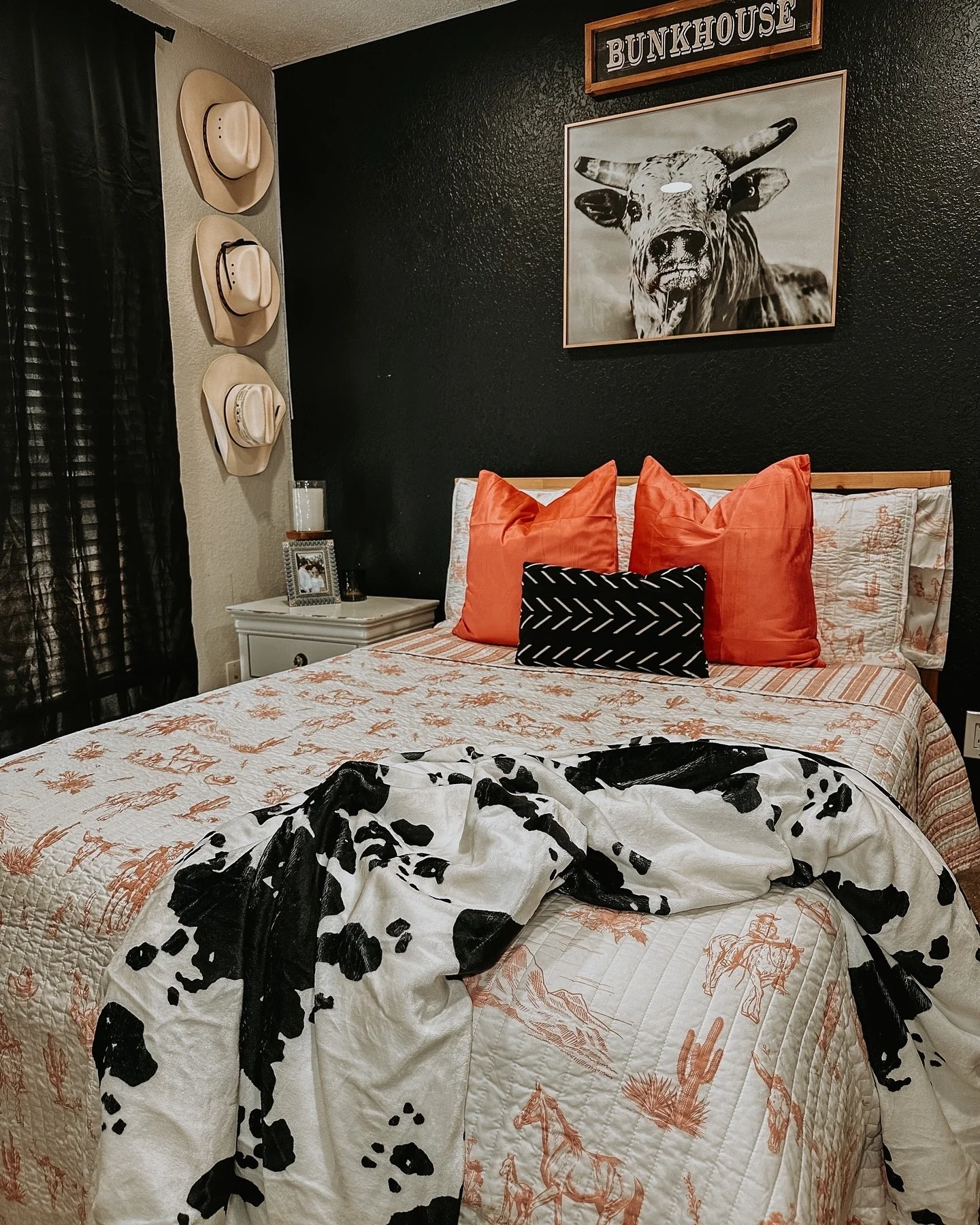 15. Bold Cowgirl Statement Bedroom in Black and Rust (Cowgirl Bedroom Ideas)
