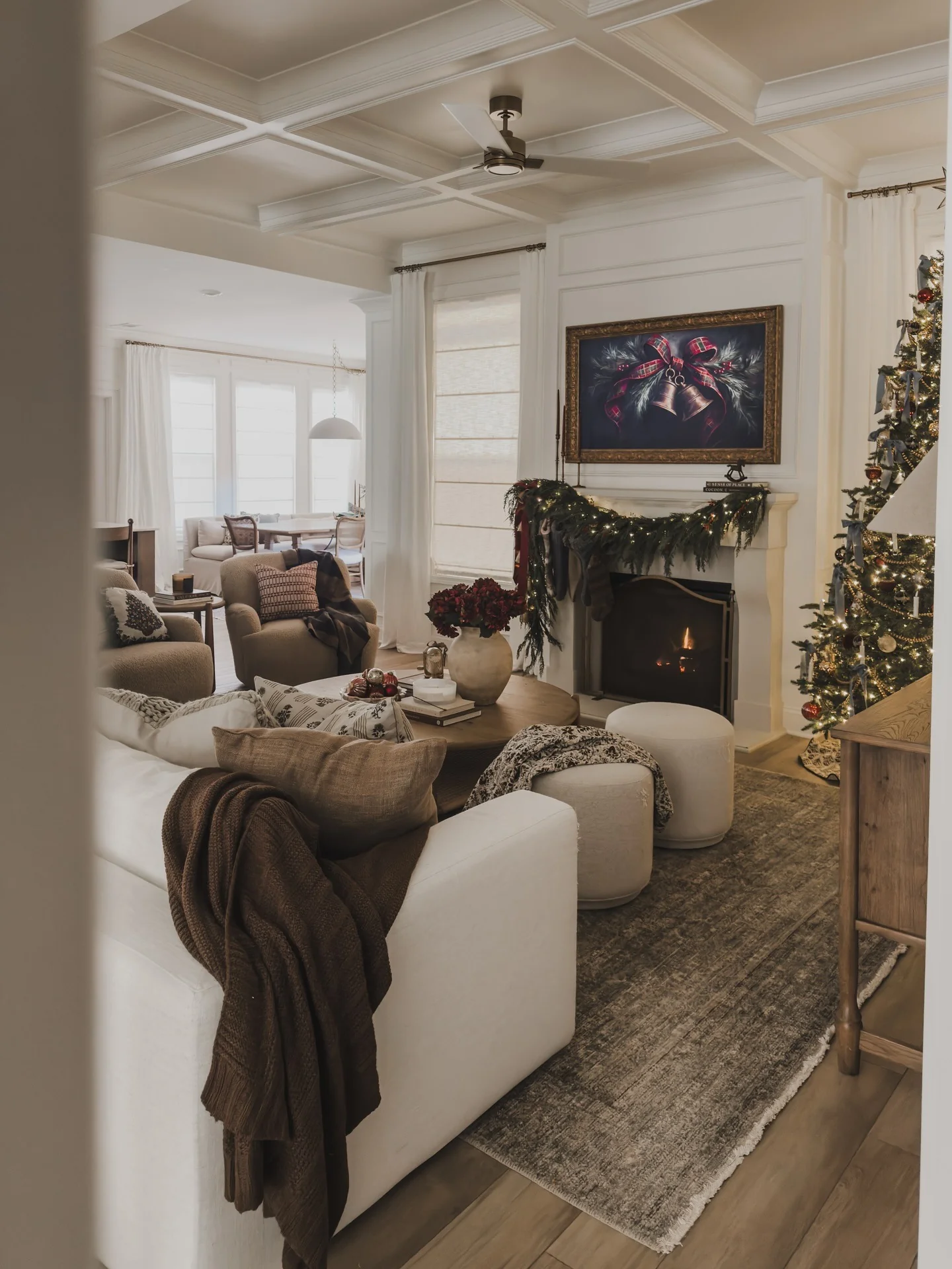12. Warm Neutral Rug Anchoring a Holiday Living Room (Living Room Rug Ideas)