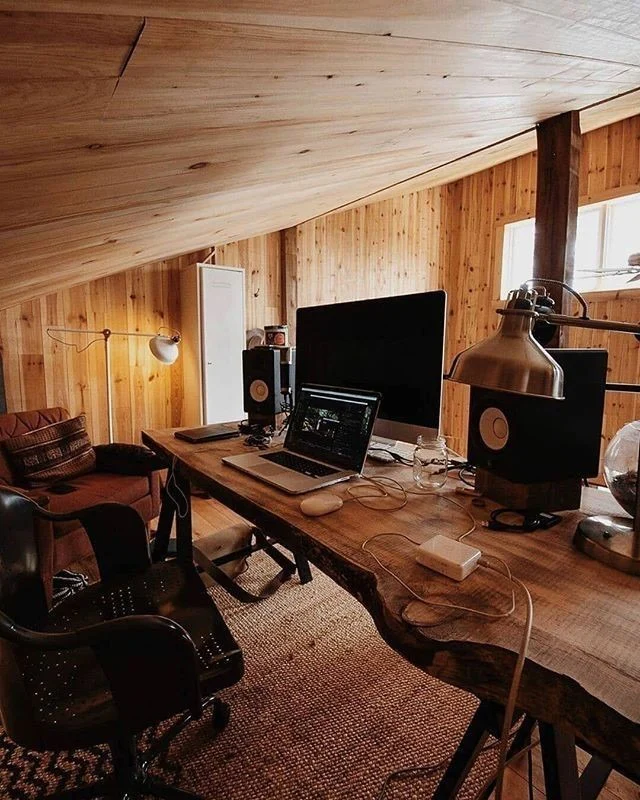 5. Cabin-Style Creative Studio (Rustic Home Office Ideas)