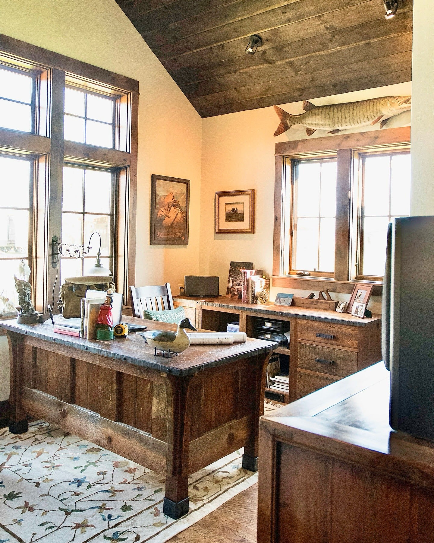 7. Heritage Woodworker’s Office (Rustic Home Office Ideas)