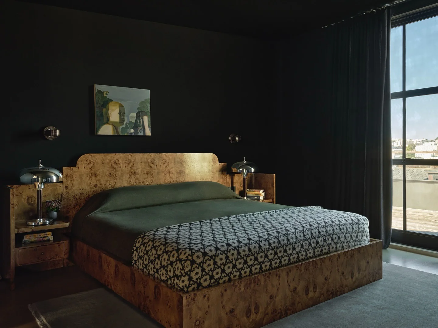 11. Moody Woodgrain Suite in Deep Green (Jazz Bedroom Ideas)