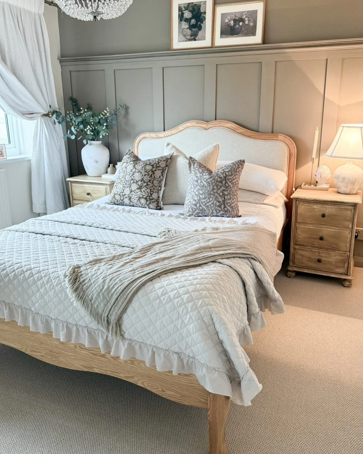 5. Soft Oak French-Inspired Elegance (Oak Bedroom Ideas)