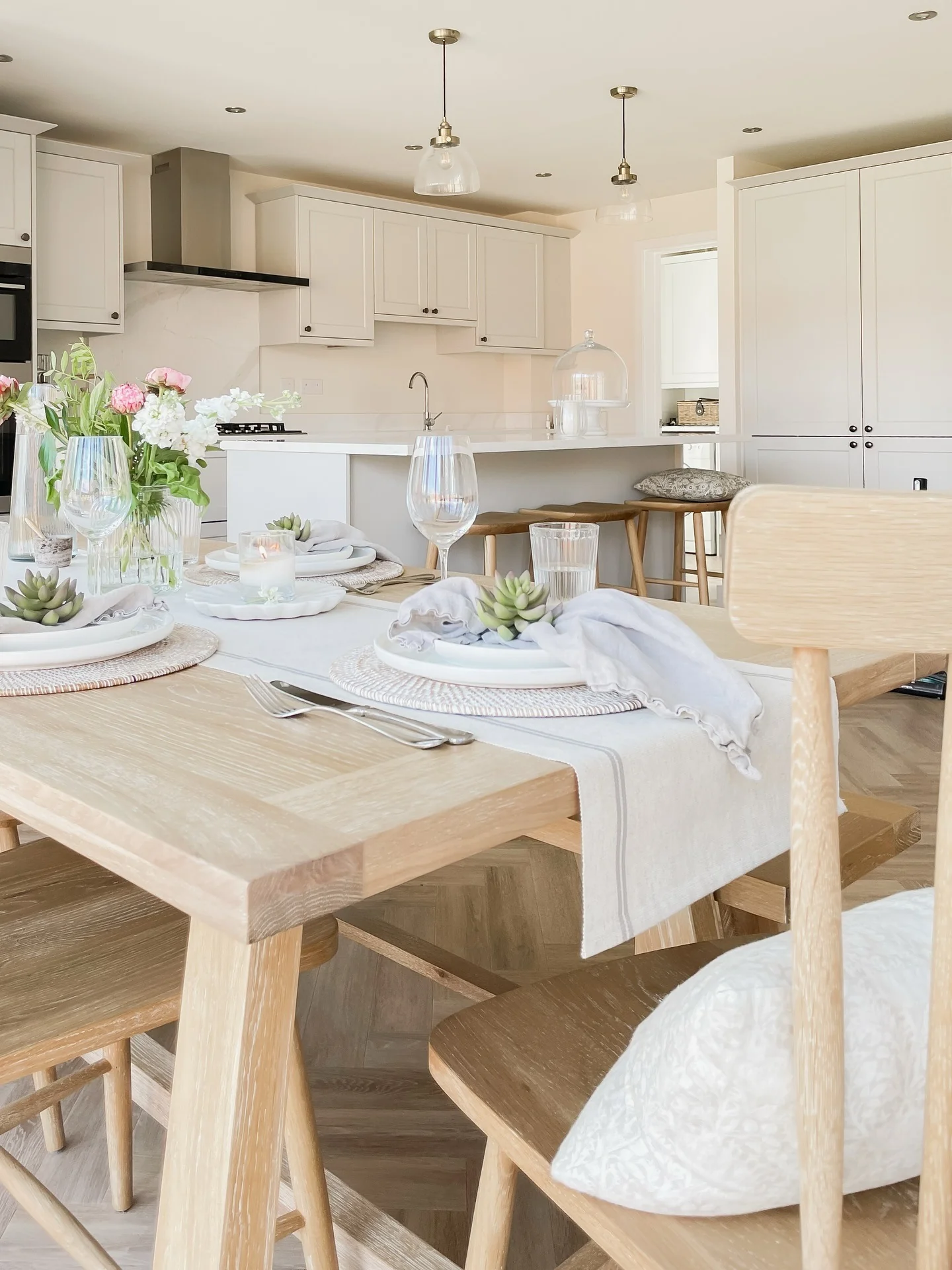 2. Bright Minimalist Dining Elegance (Small Kitchen Table Ideas)