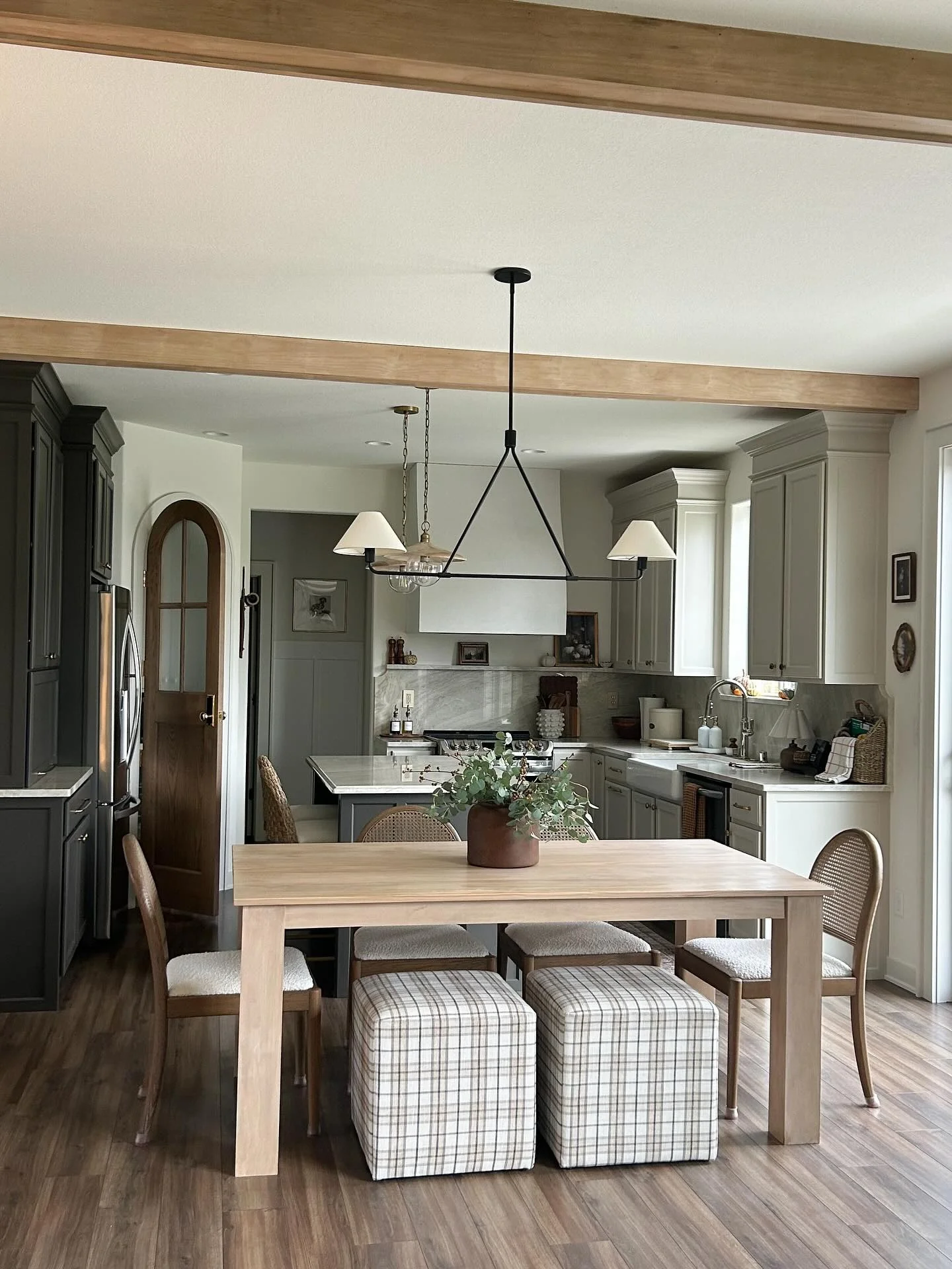 9. Understated Luxury in Natural Wood and Neutrals (Small Kitchen Table Ideas)