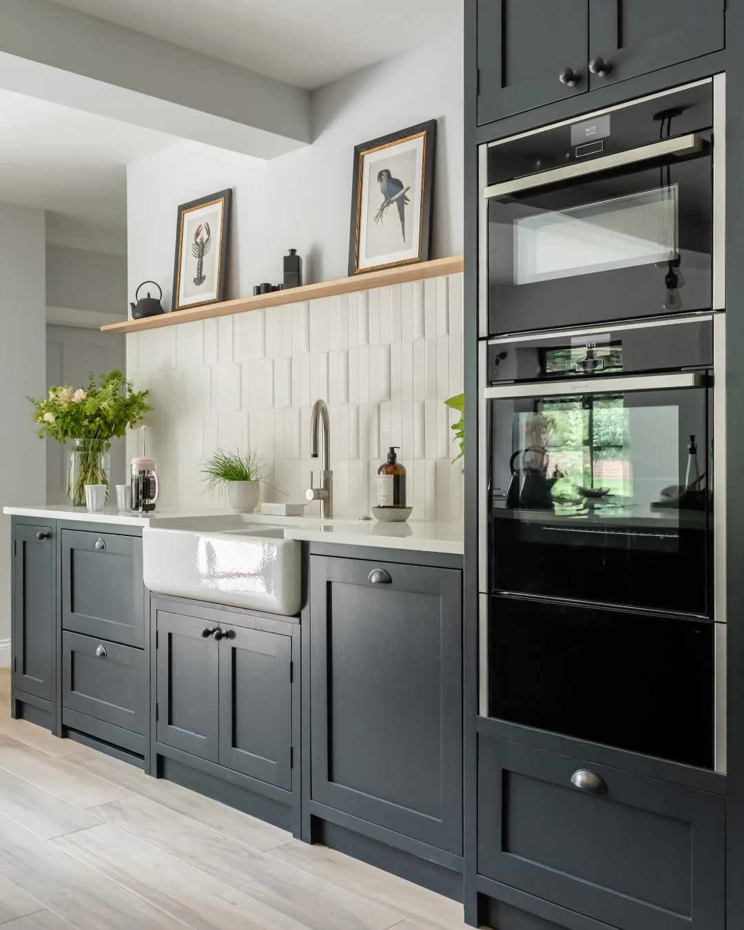 5. Midnight Grey with Natural Wood Touches (Grey Kitchen Ideas)