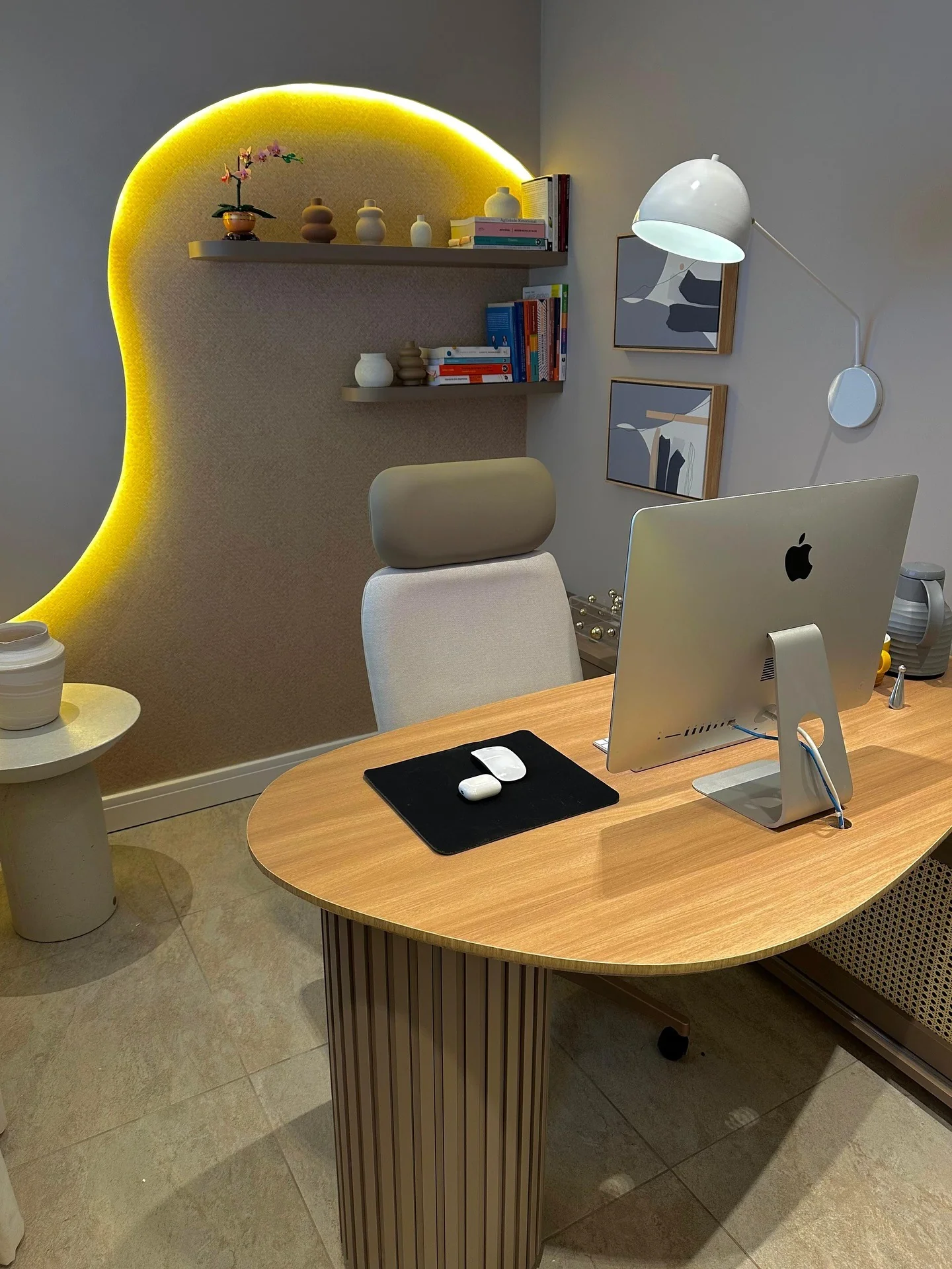 7. Warm Contemporary Studio (Home Office Ideas for Her)