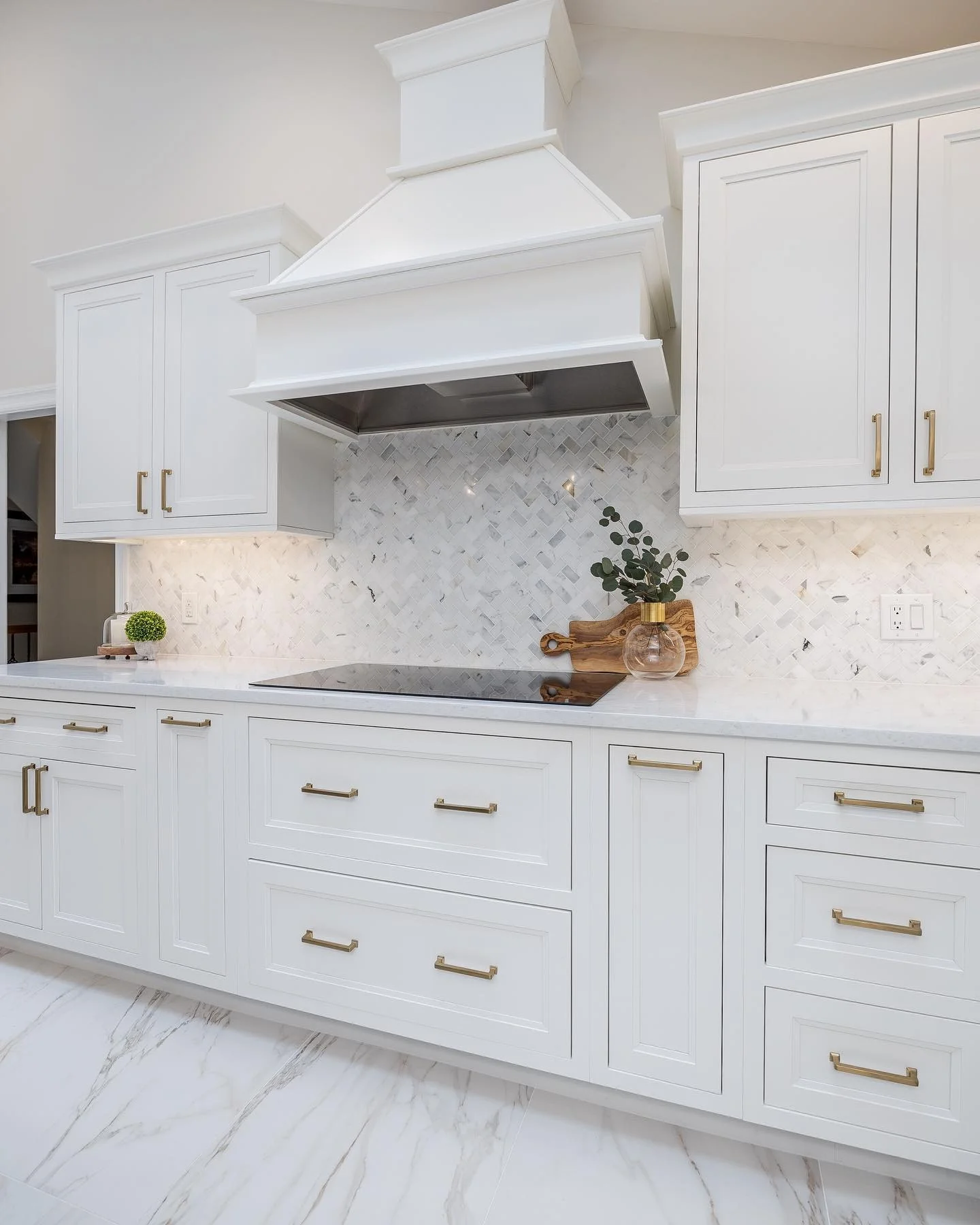 4. Refined Marble and Brass Sophistication (Kitchen Cabinet Ideas)