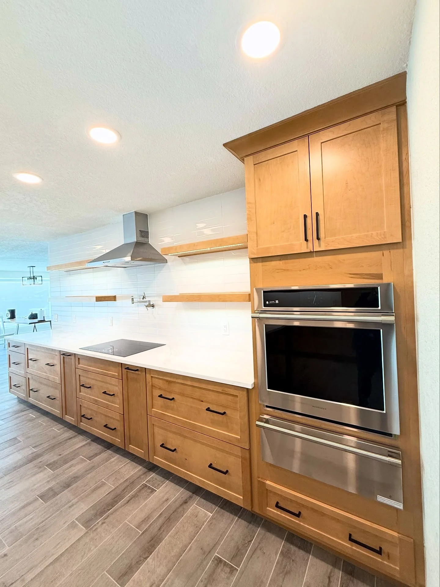 10. Natural Maple Modernity (Kitchen Cabinet Ideas)