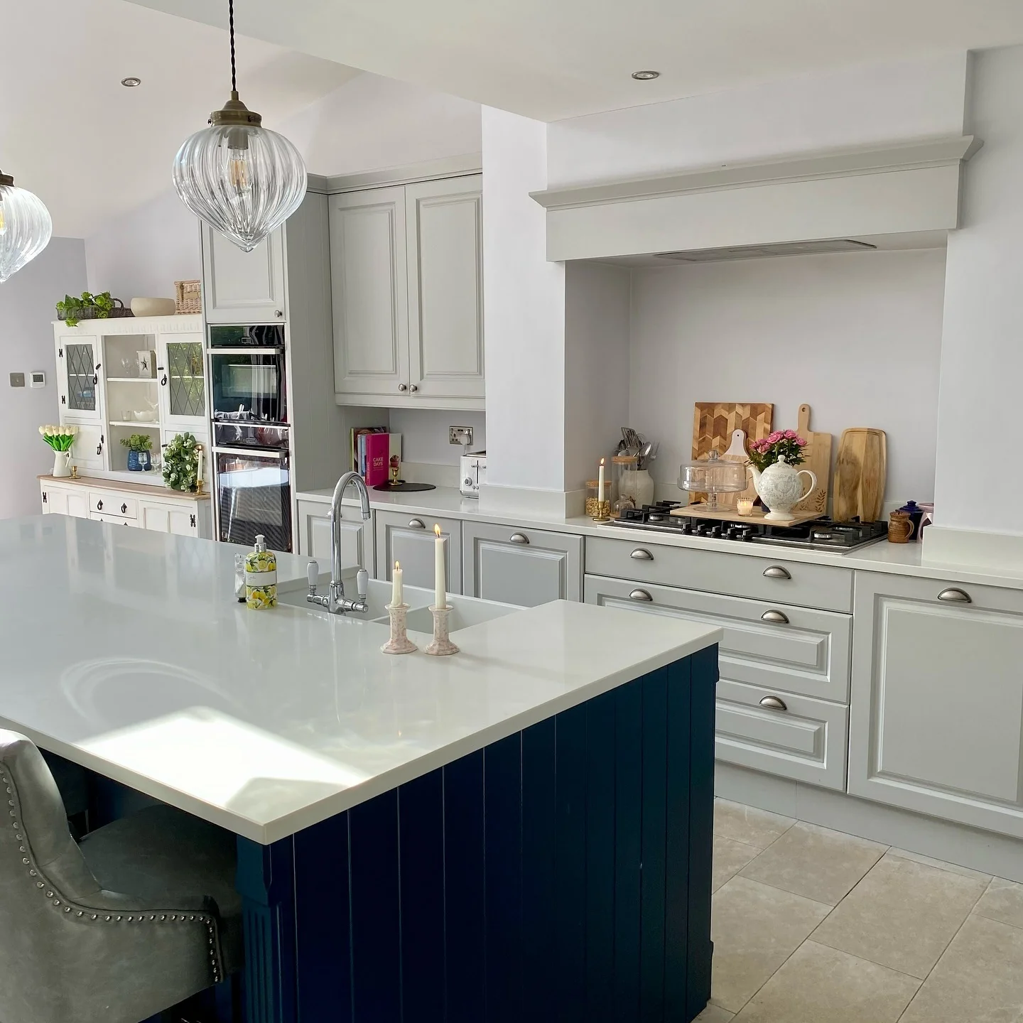 3. Modern Contrast in Navy and White (Countertop Ideas for Kitchen)