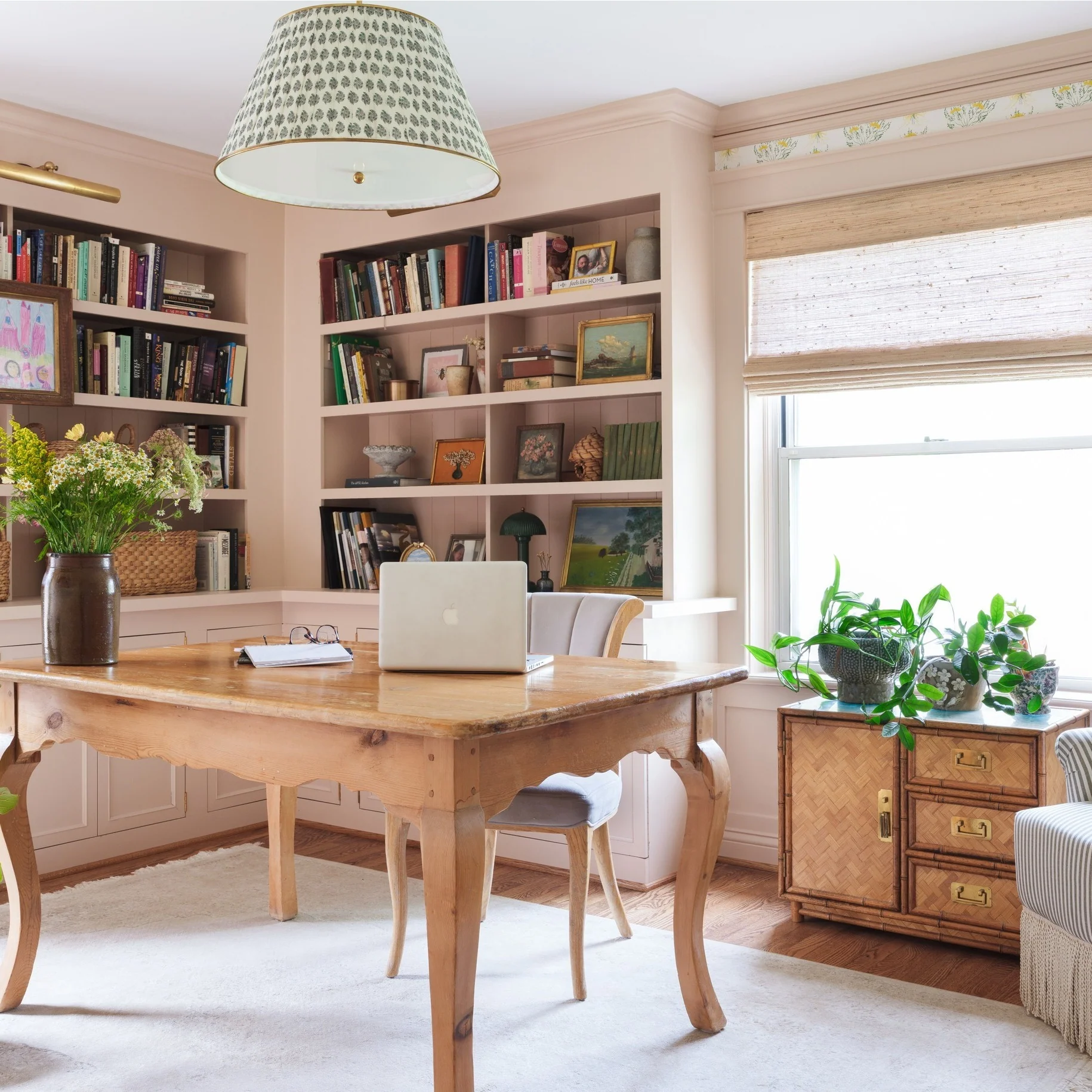 10. Classic Cottage Office with Timeless Warmth (Office Ideas for Women)