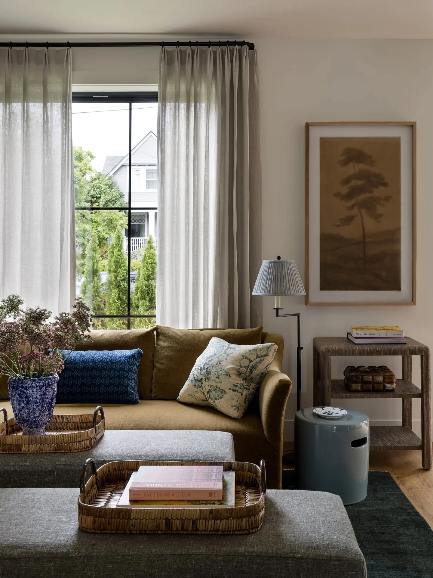 11. Warm Vintage Layers in Olive and Blue (Unique Living Room Ideas)