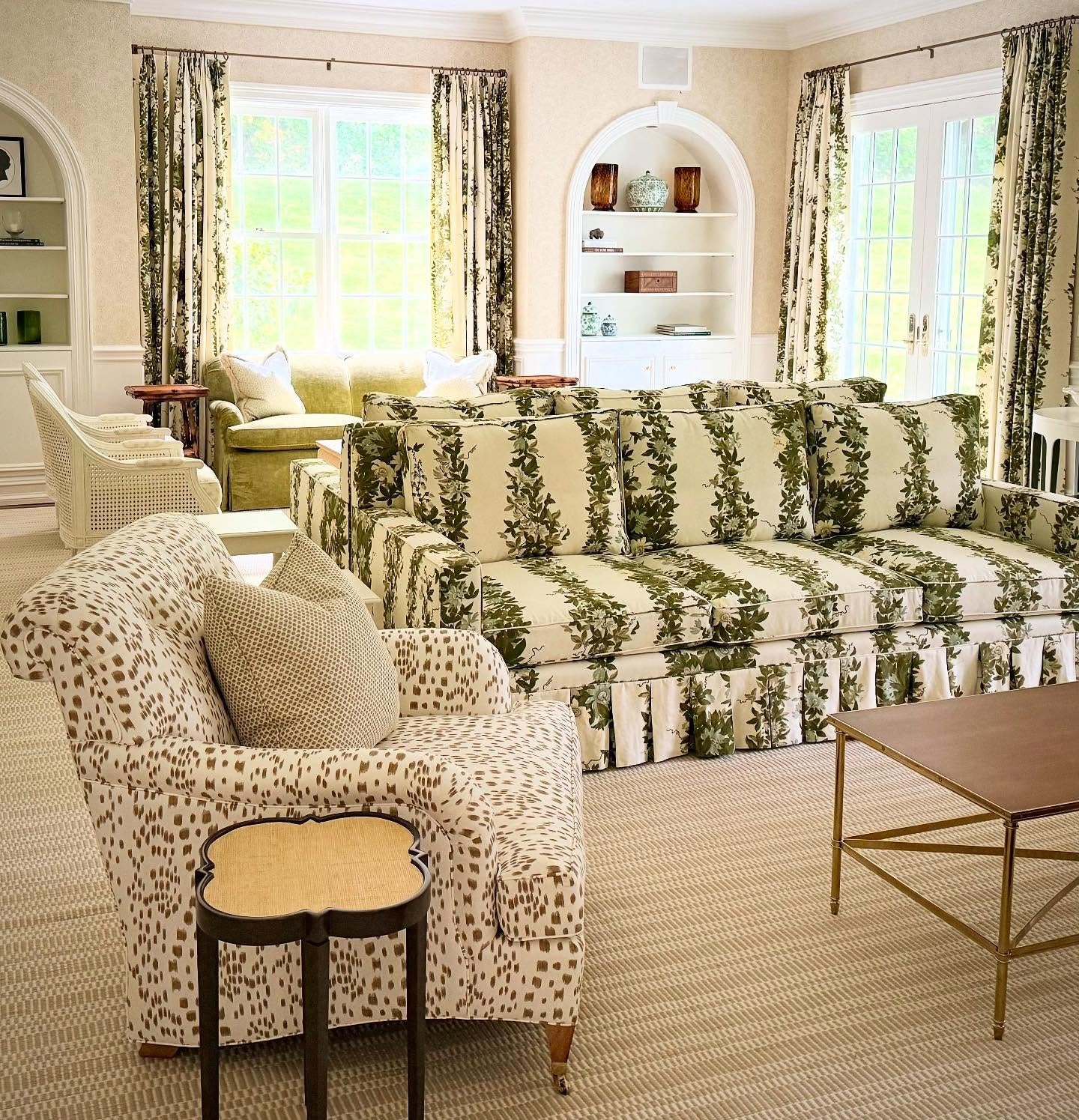 13. Pattern Play in Green and Cream (Unique Living Room Ideas)