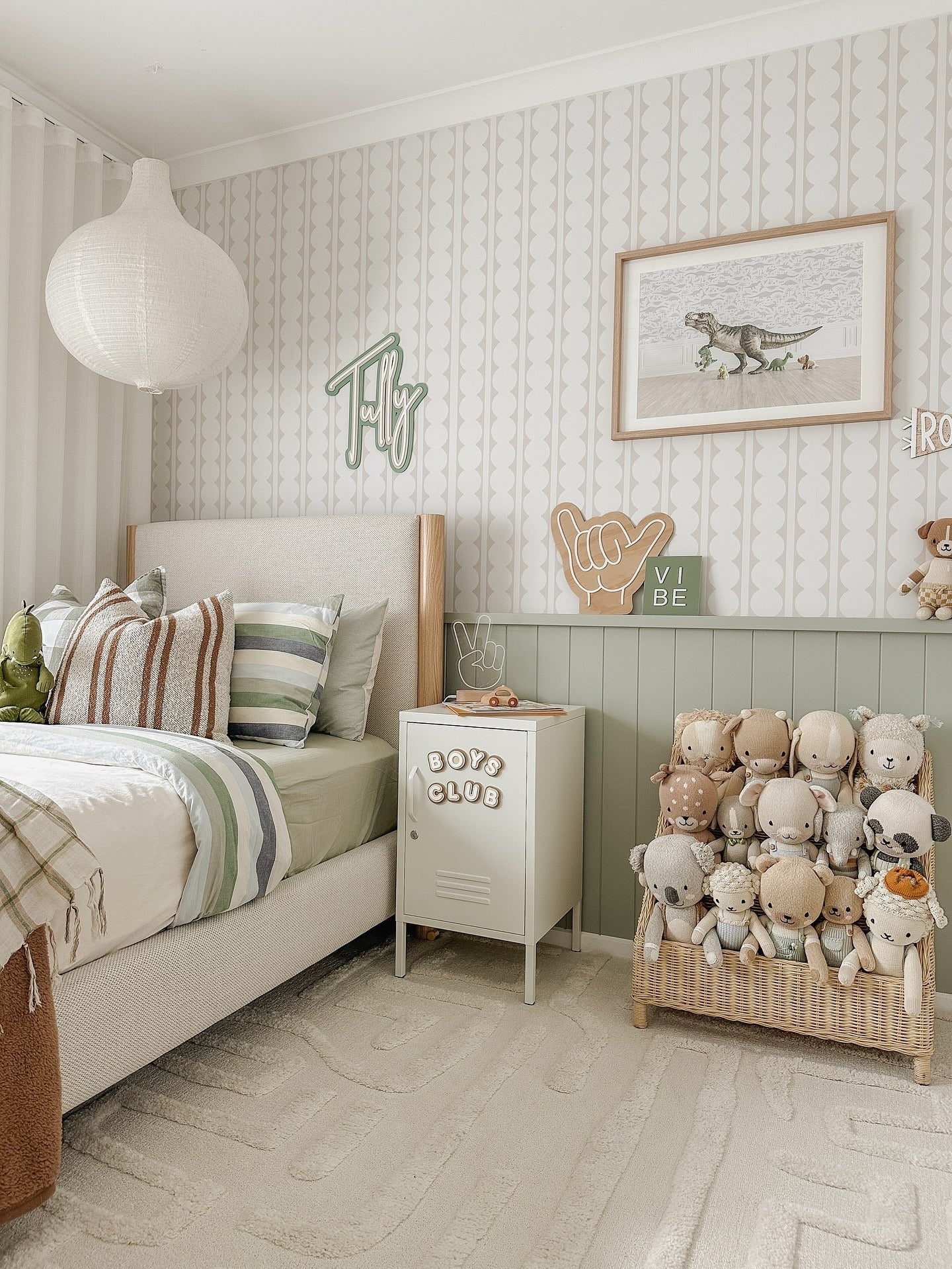 12. Sage and Sand Simplicity (Little Bedroom Ideas)